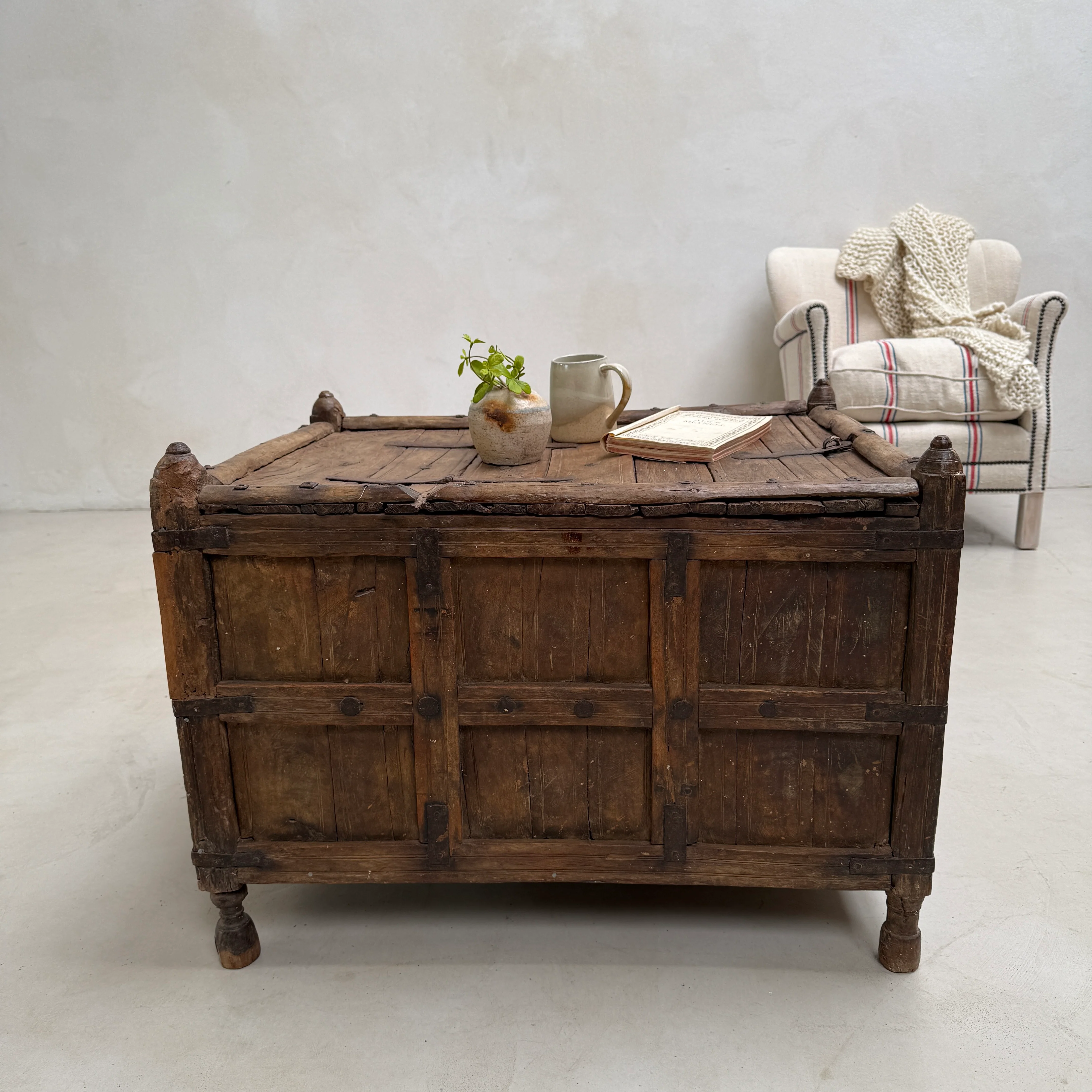 Ancient Wooden Merchants Chest | Wittering - Image 4