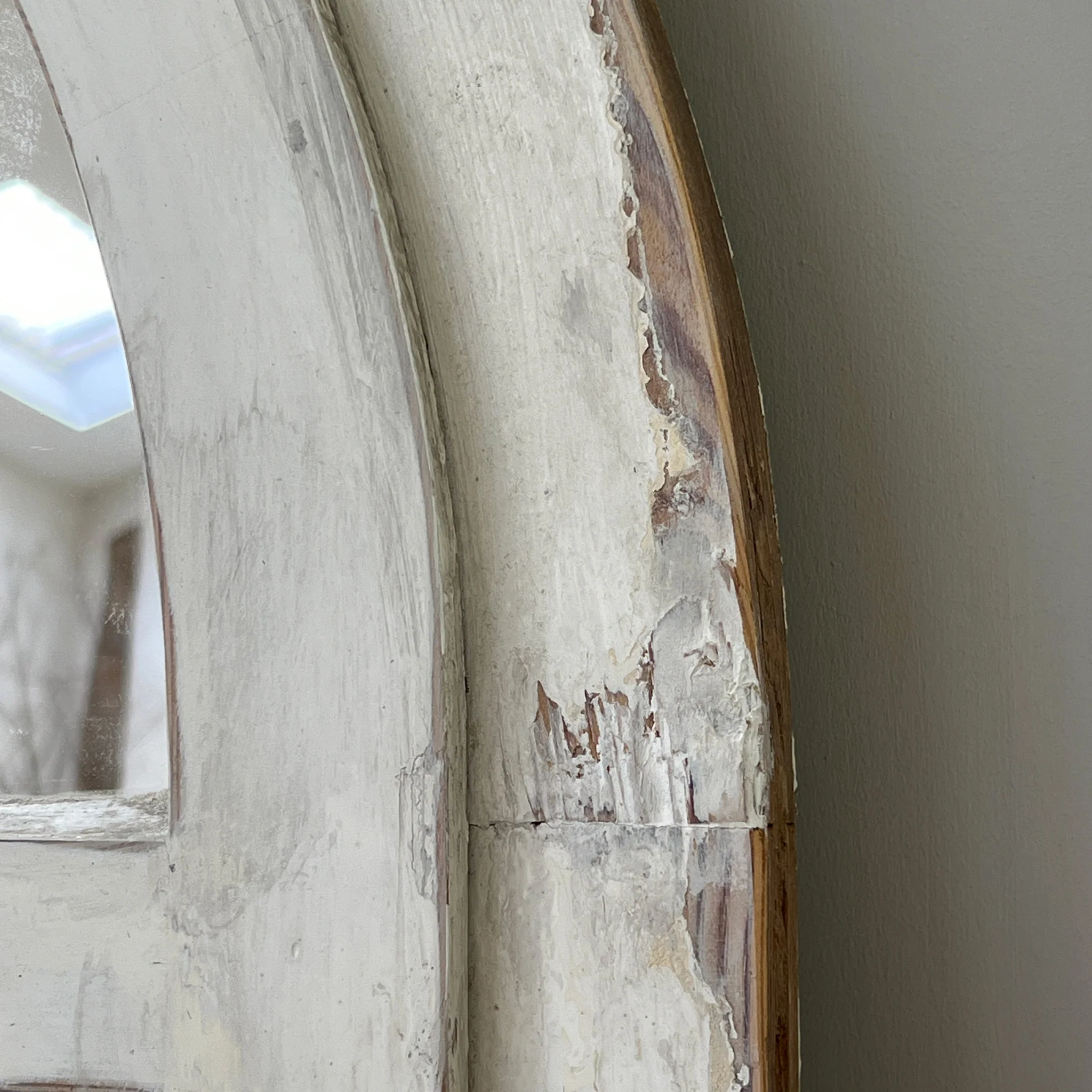 Vintage arched window mirror | Limeuil - Image 4