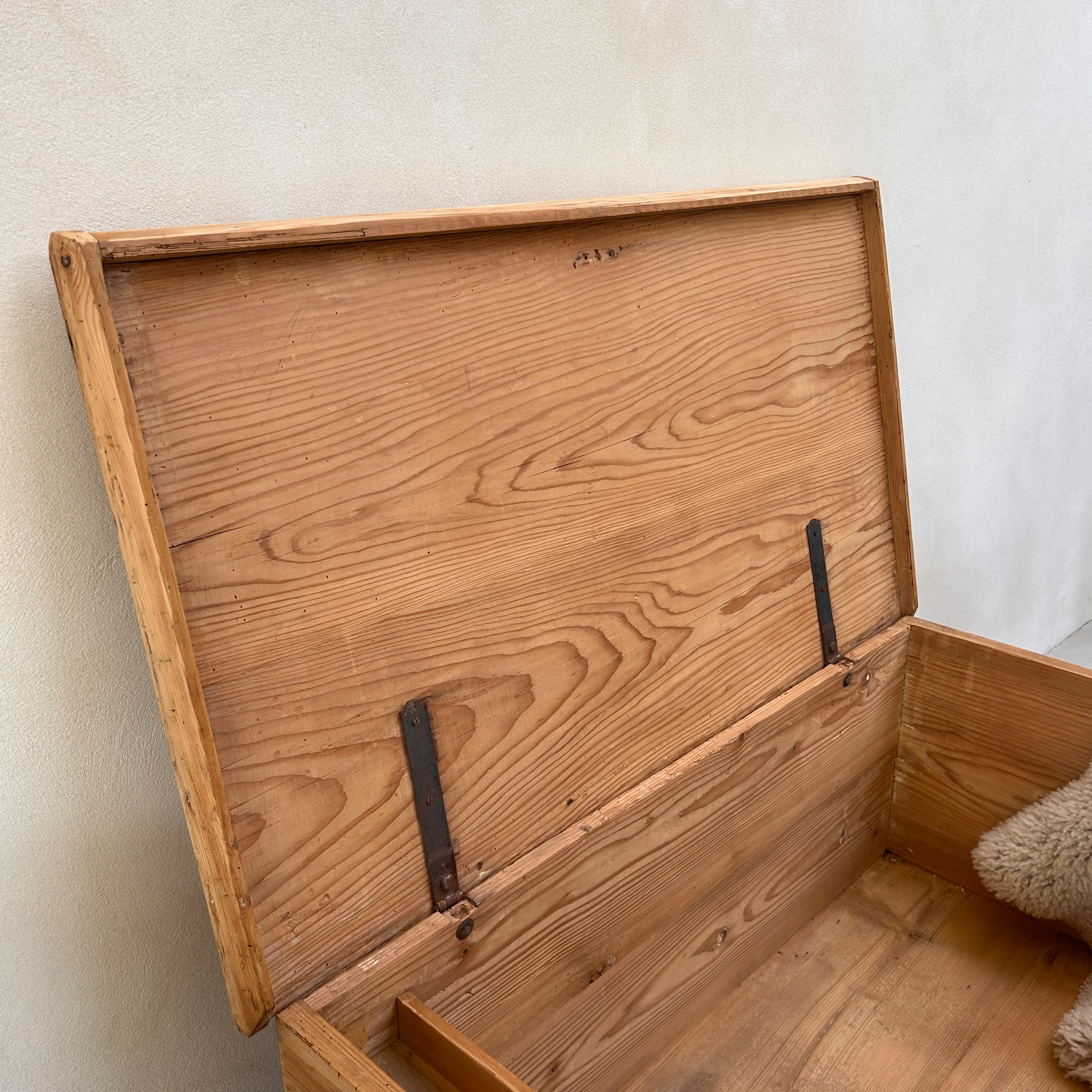 Extra Large Antique Blanket Box | Tew - Image 10