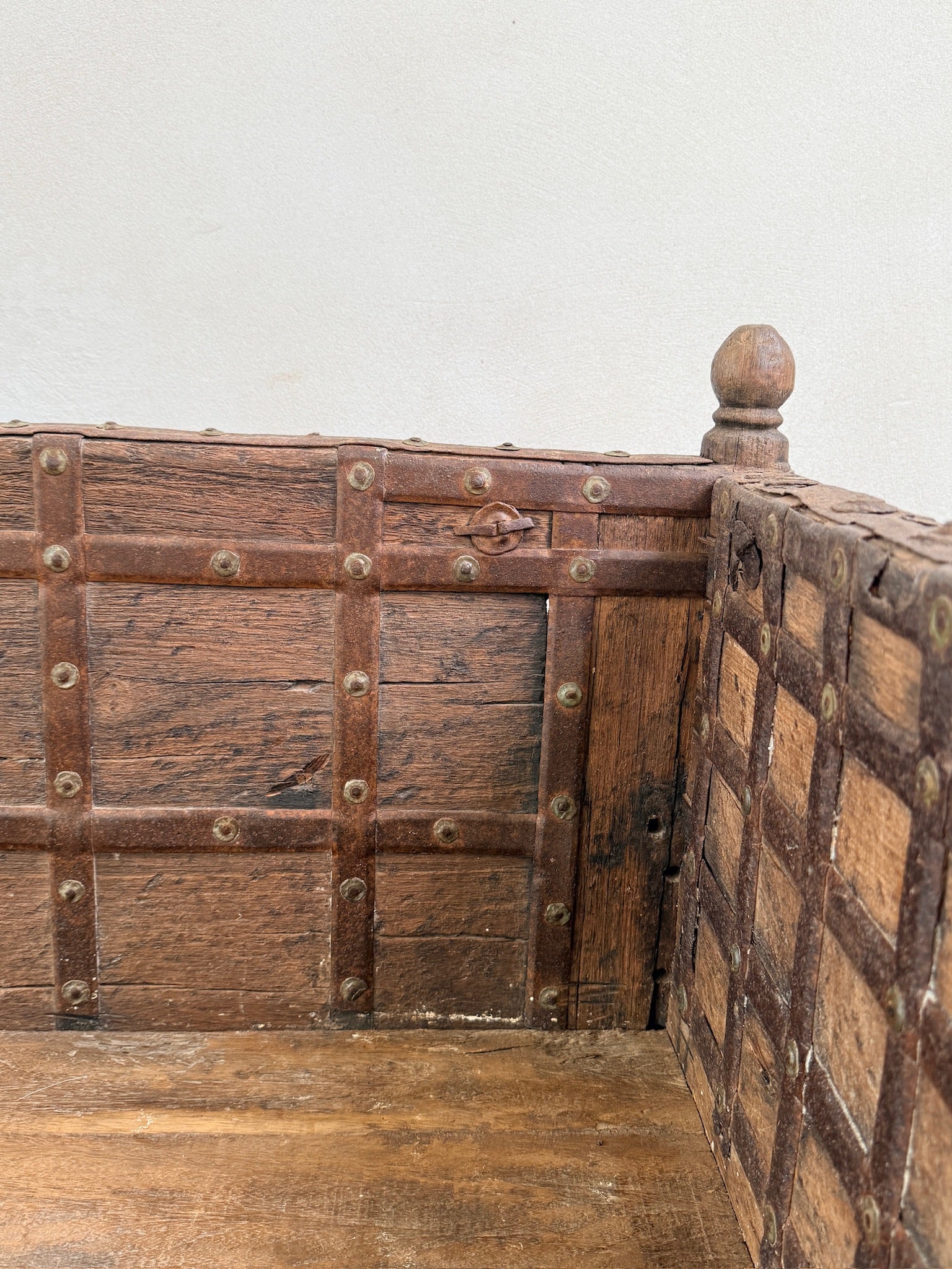 Antique Carved Hallway Bench | Mira - Image 13