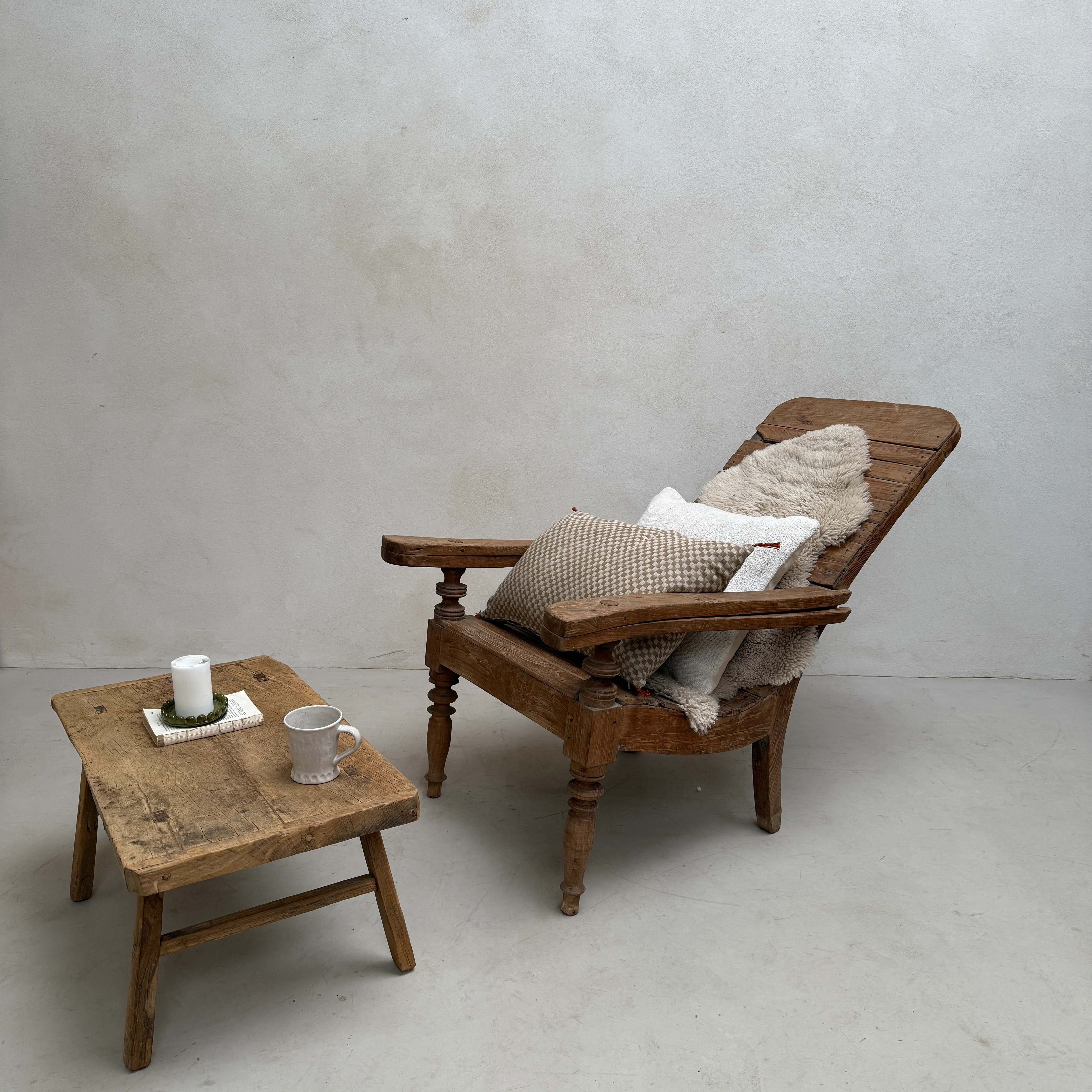 Antique Colonial Campaign Chair Giles