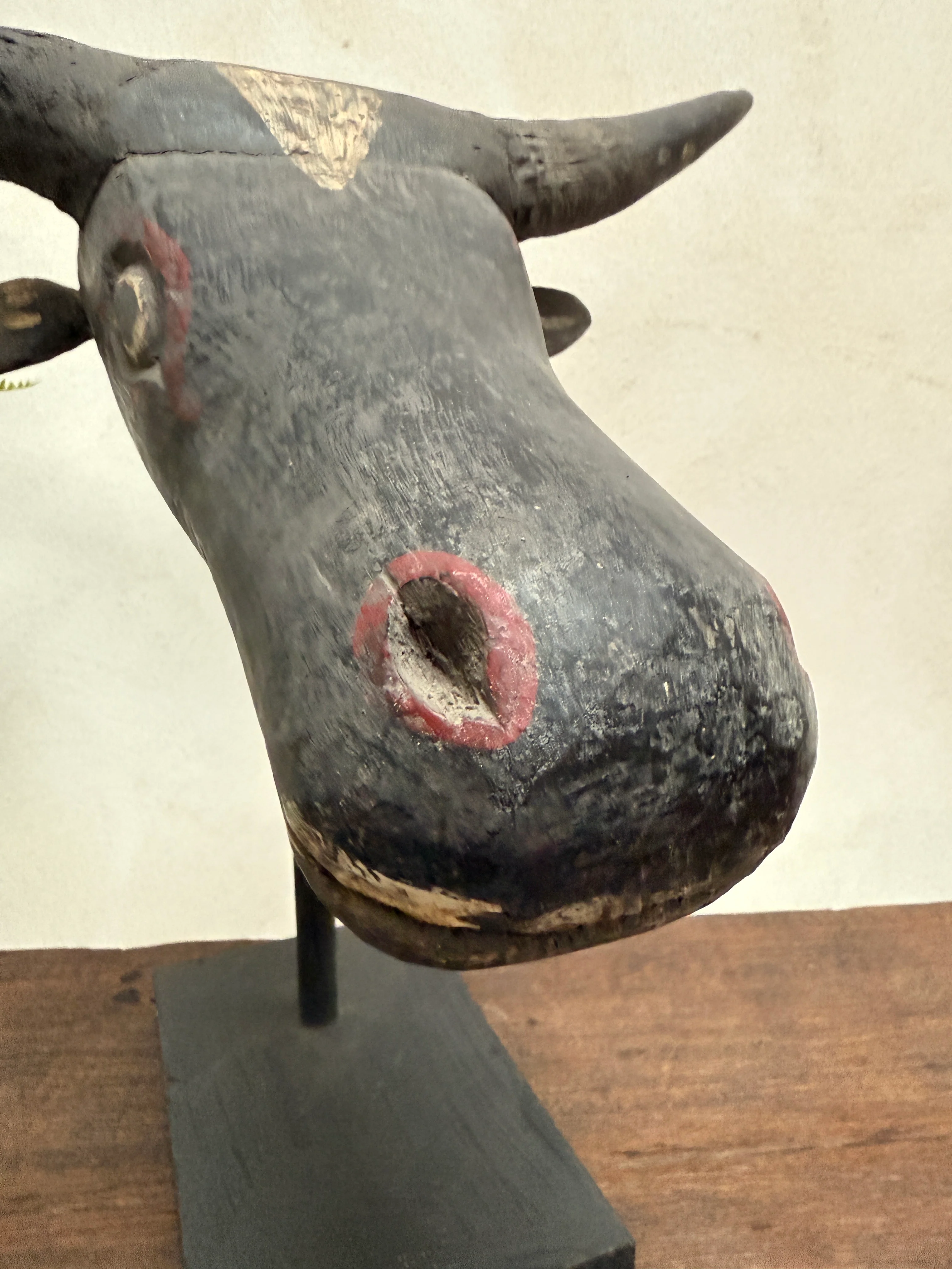 Antique Cow Head Sculpture - Image 2