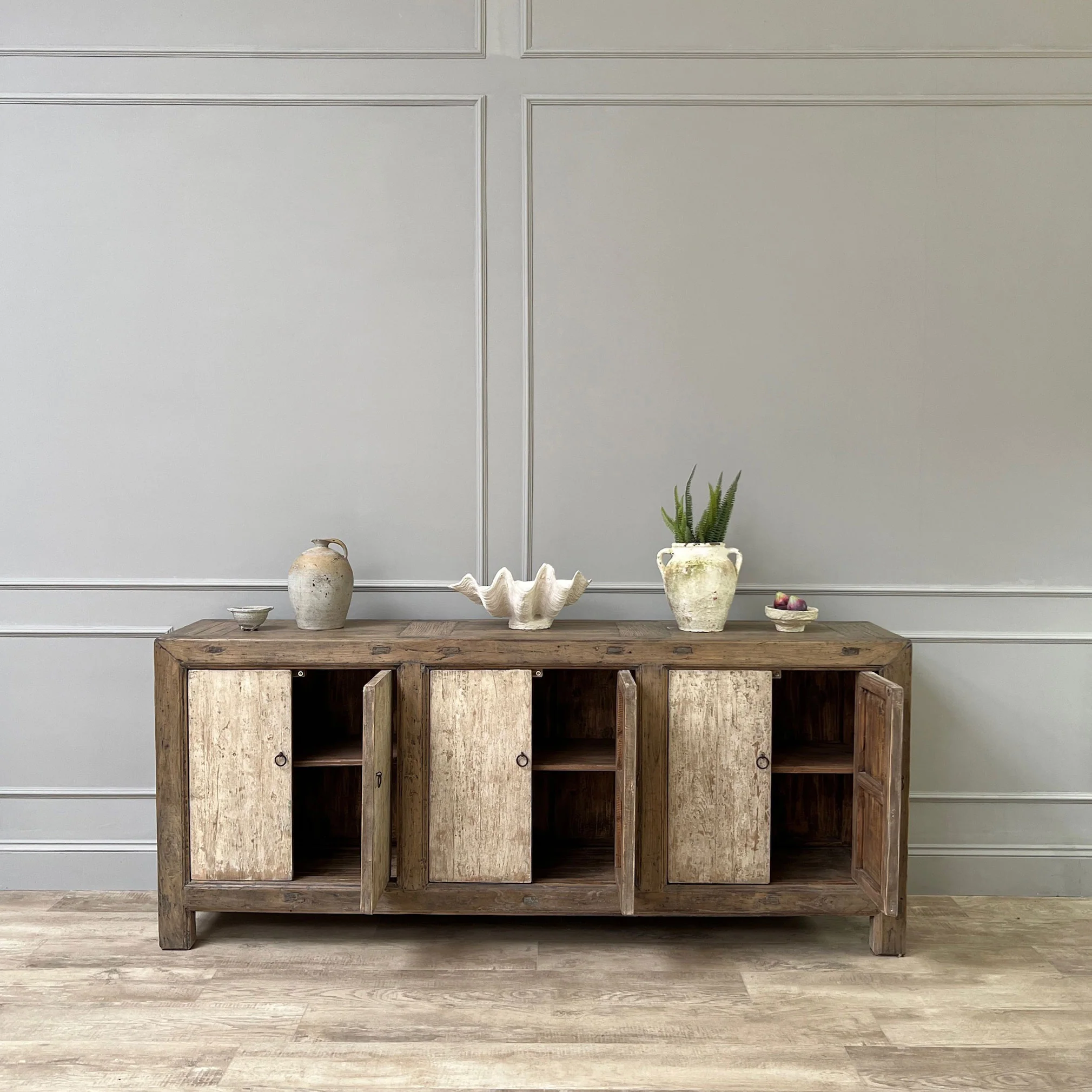 Antique elm cupboard | Caspian - Image 2
