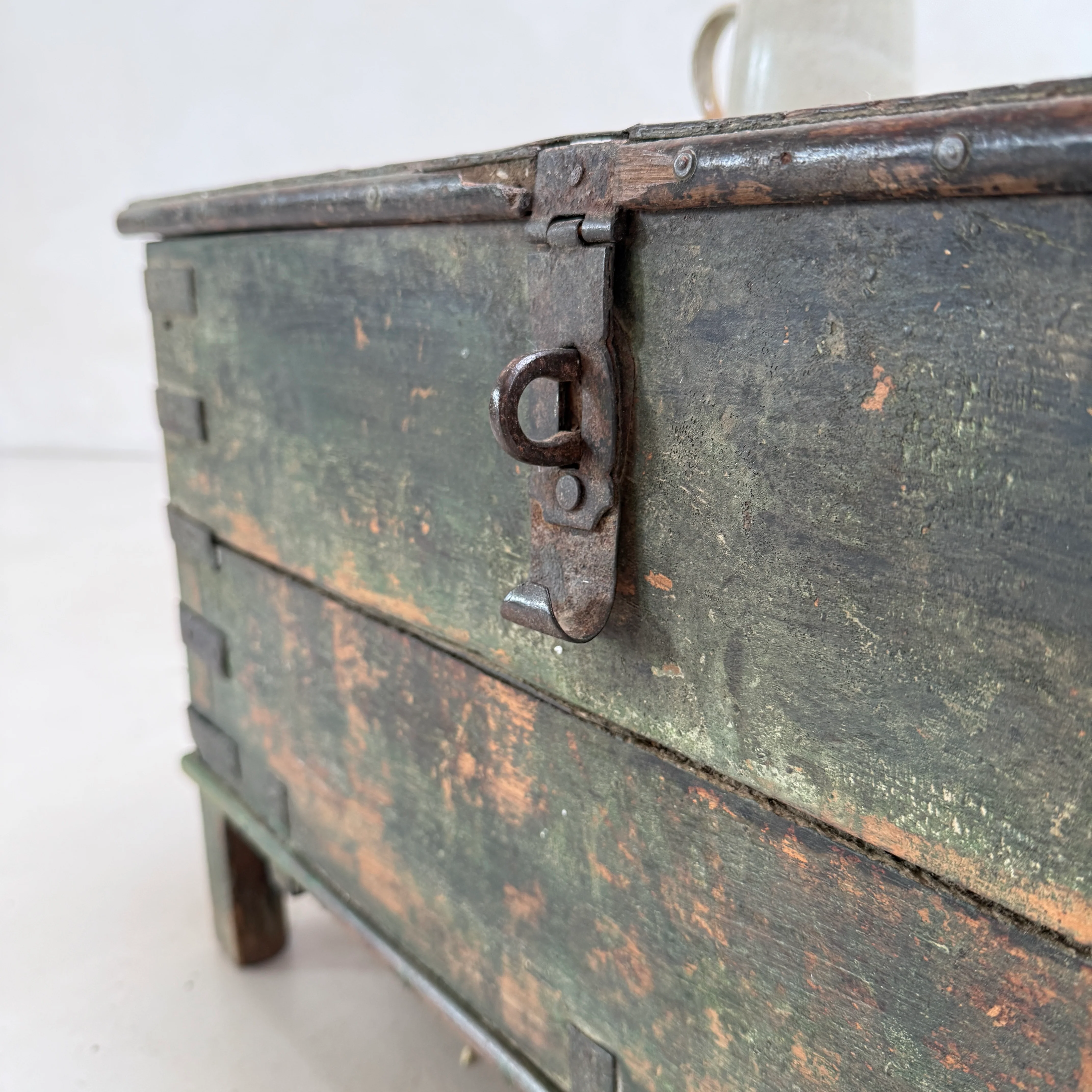 Antique Dark Green Blanket Box | Clandon - Image 9