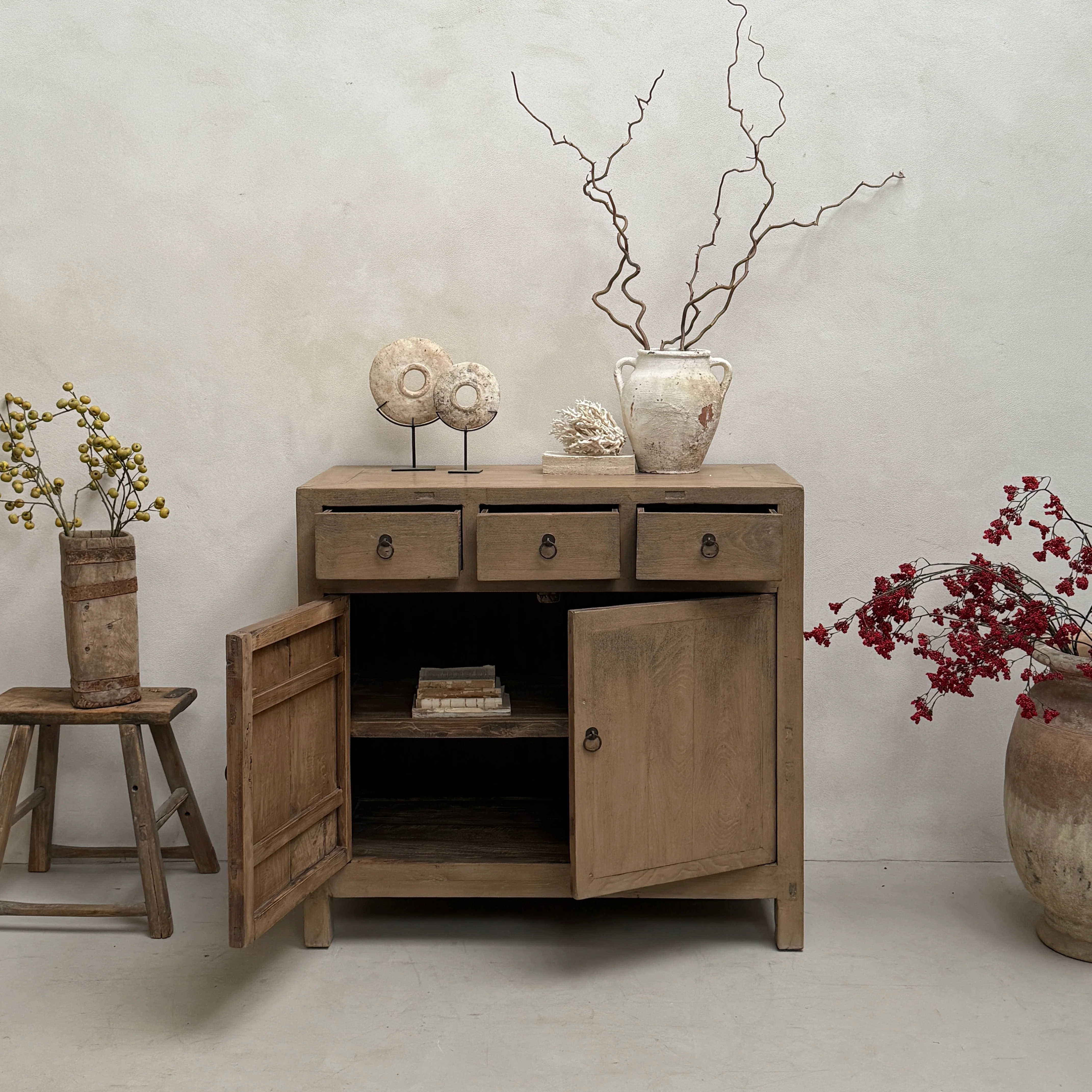 Antique Elm Cupboard Bryanstan - Image 3