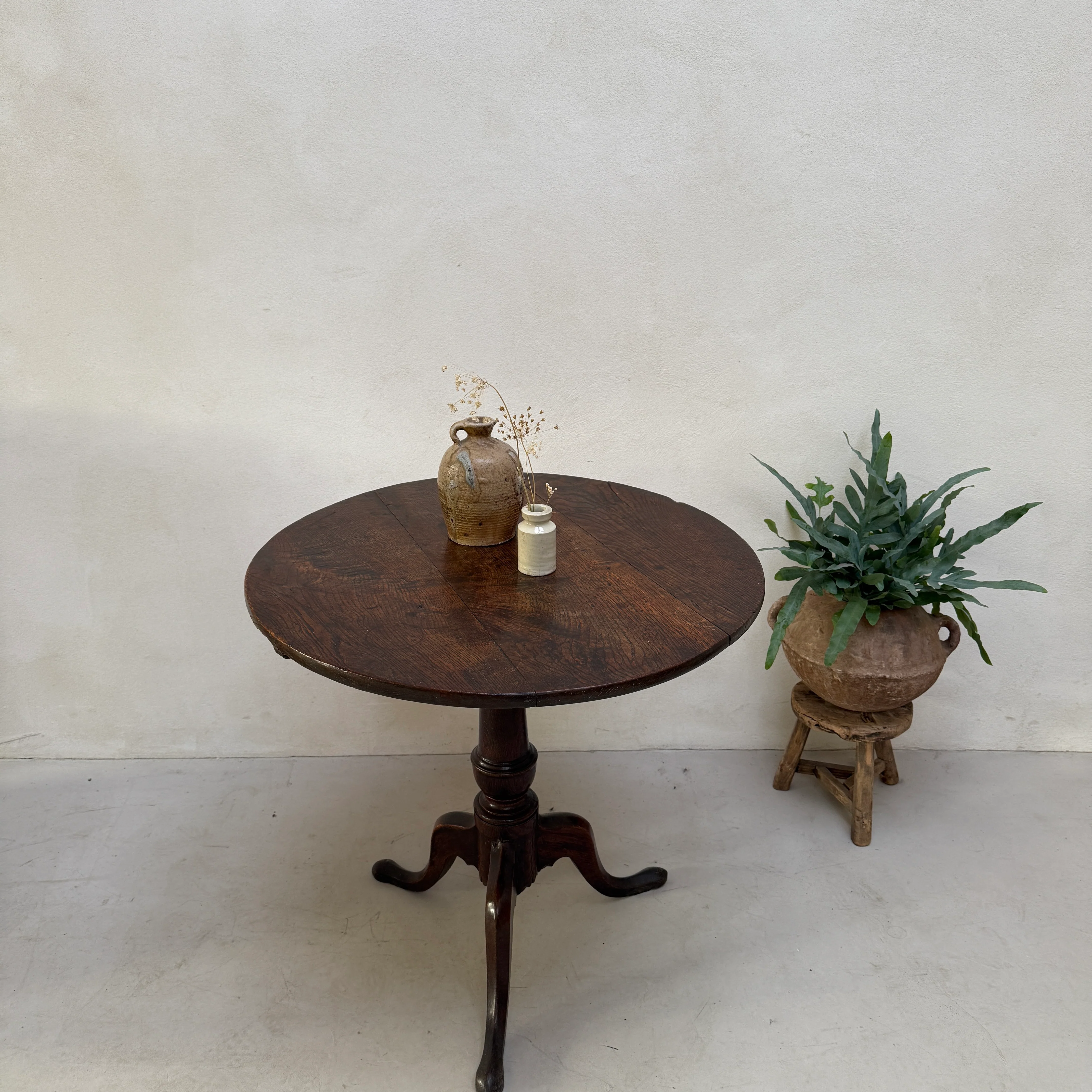 Antique English Oak Round Pedestal Side Table - Image 2