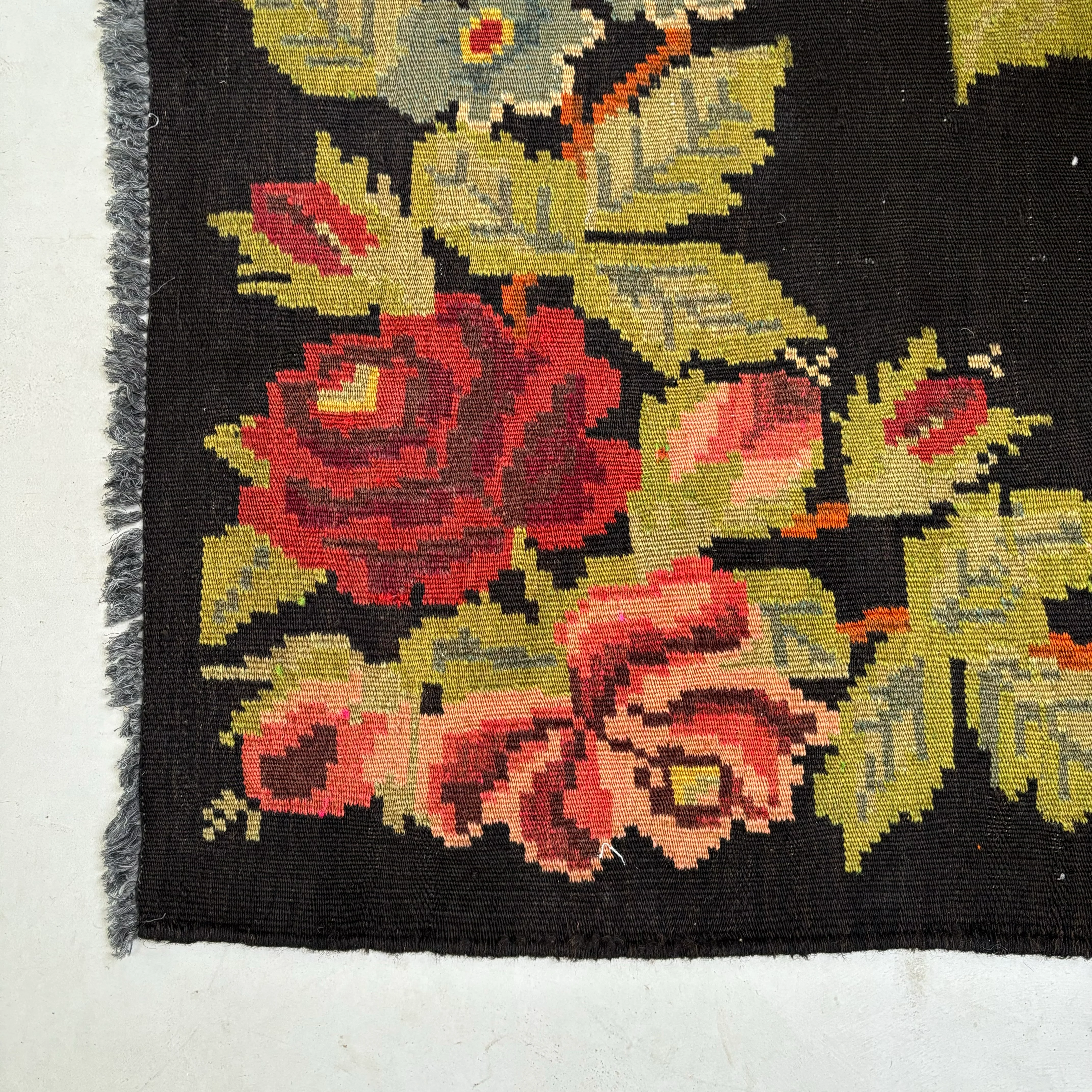 Antique Floral Rug | Layla 153cm x 214cm - Image 5