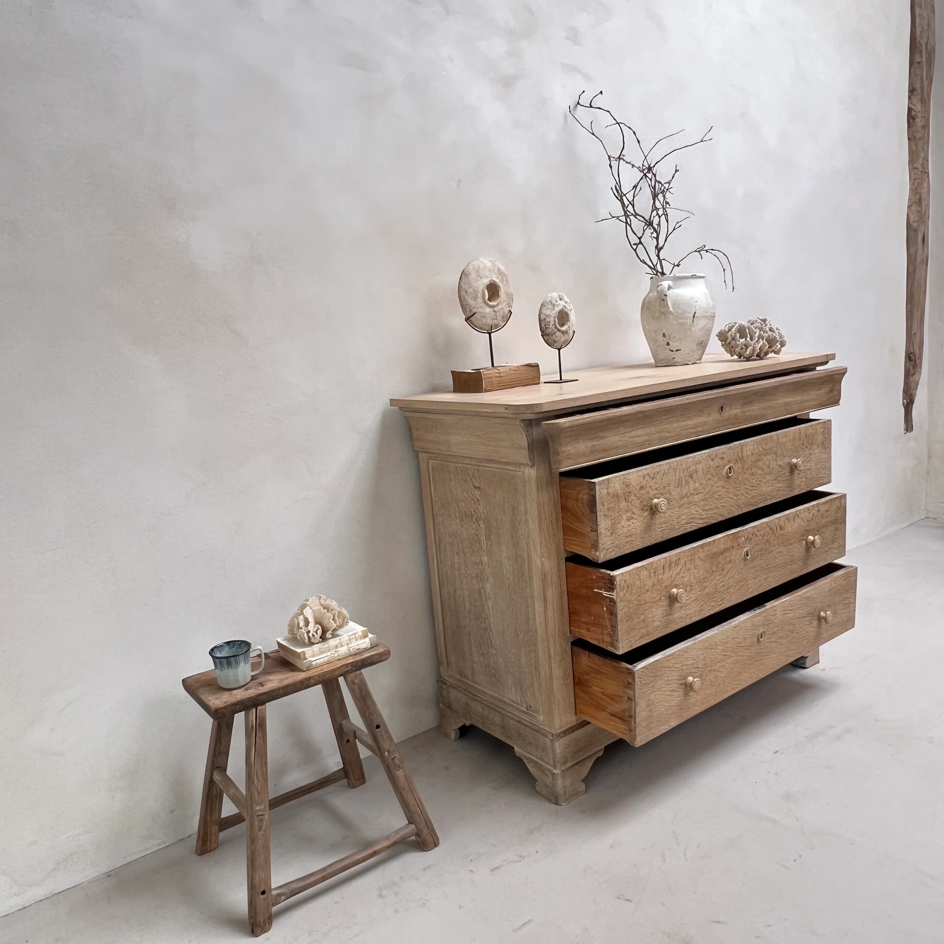 Antique French Oak Chest of Drawers Francois - Image 3