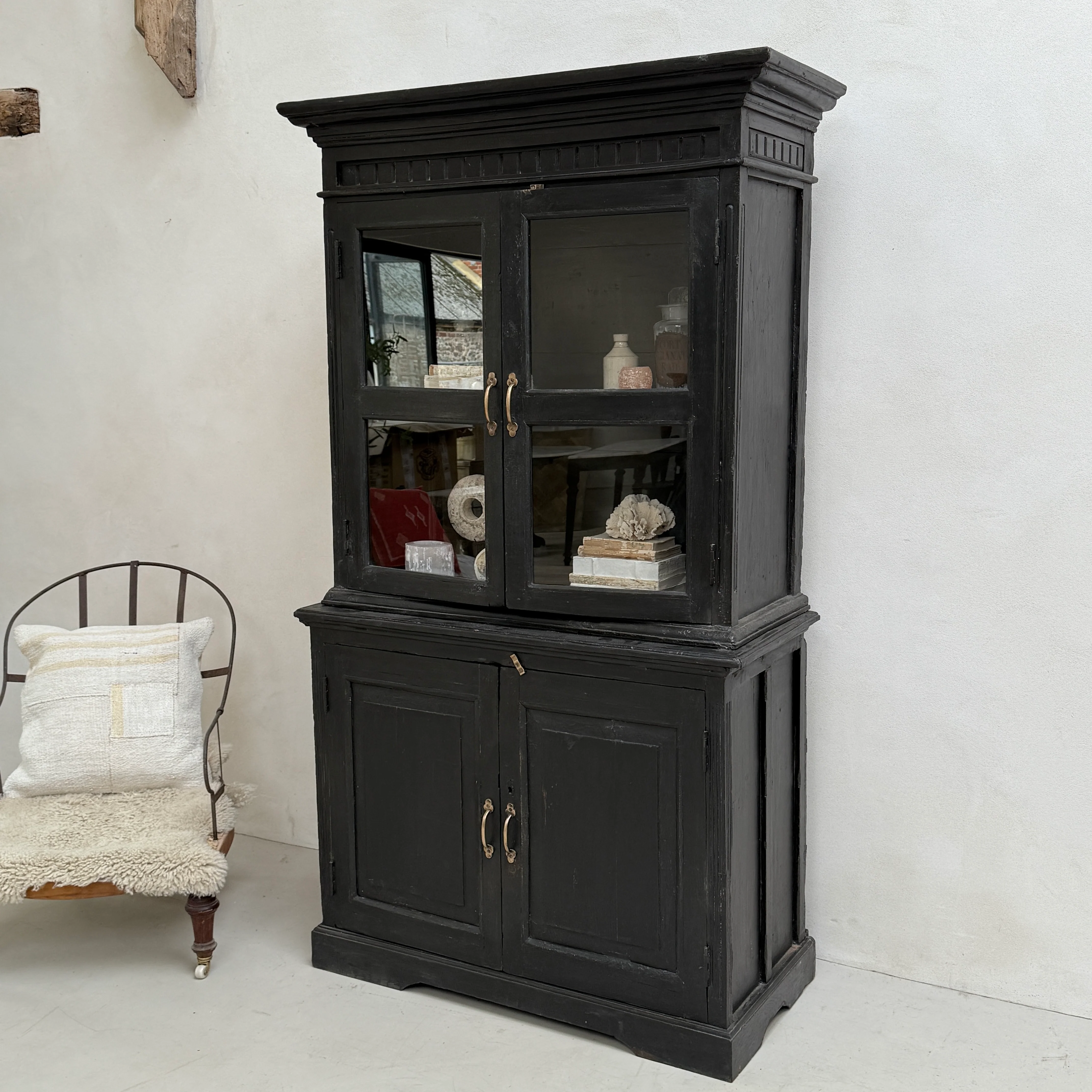 Antique glazed Cabinet Benson - Image 3