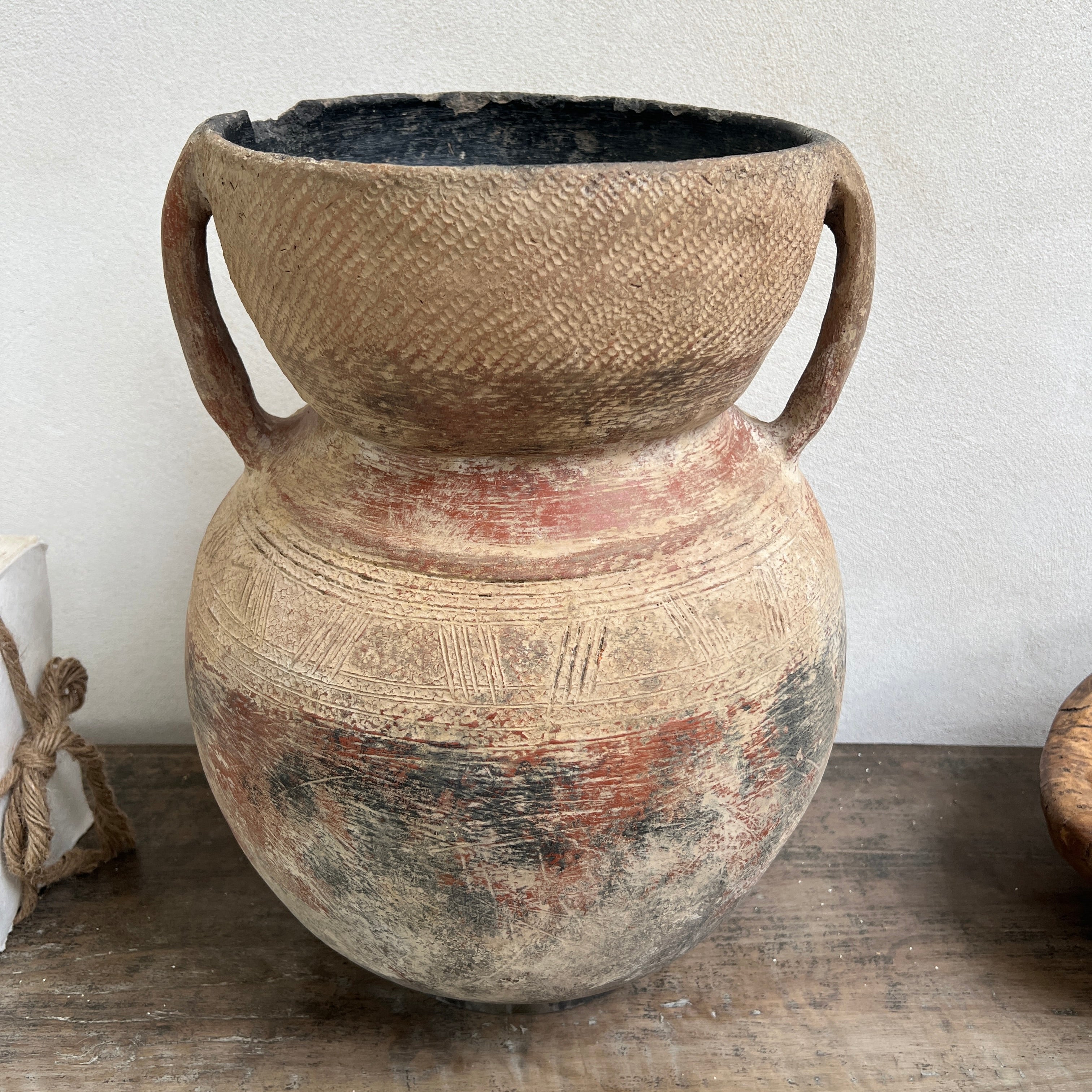 Antique Gorom Urn from Burkina Faso | D - Image 2