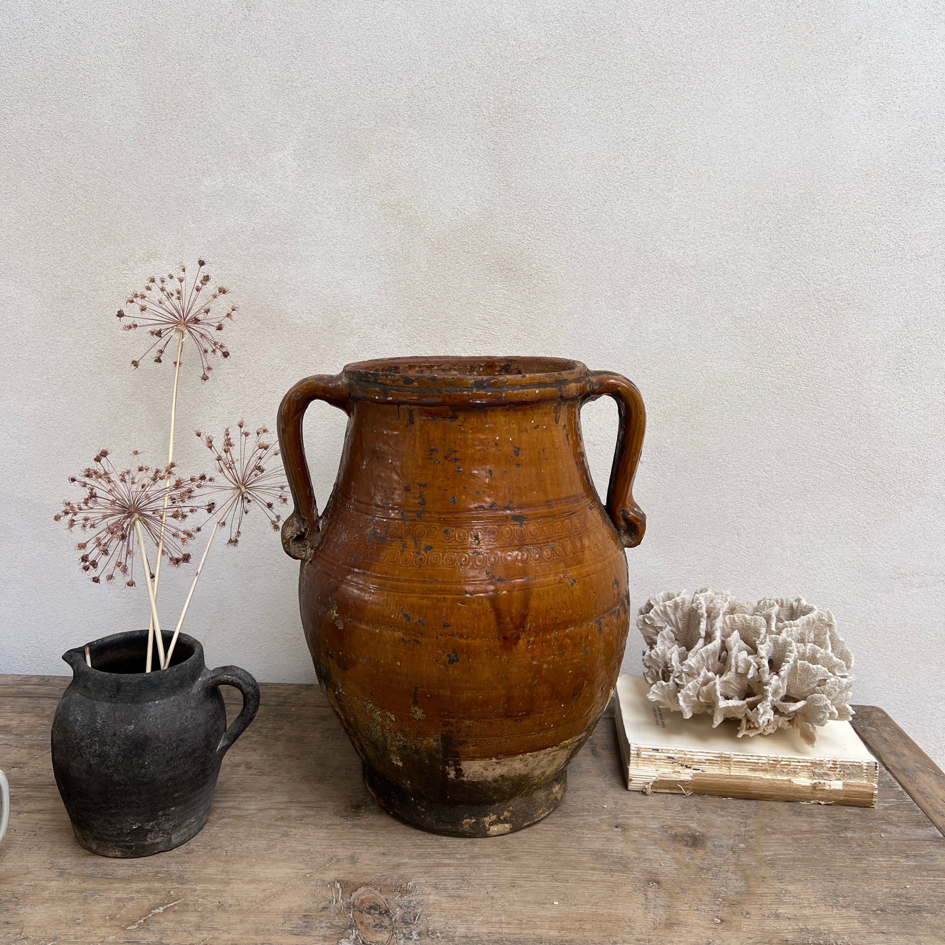Antique Mediterranean Urn Turin - Image 2