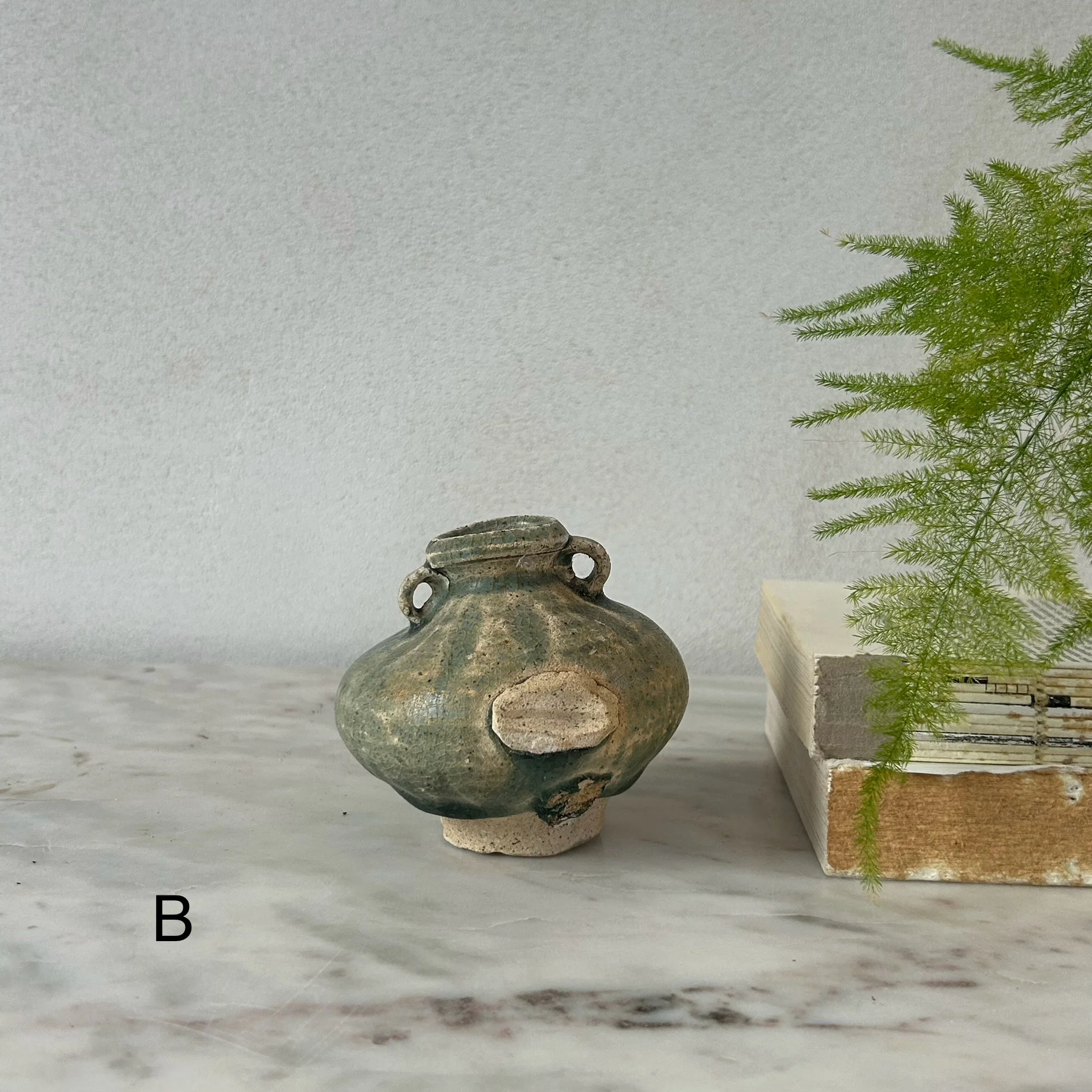 Antique Ming Dynasty miniature vase Yasmin - Image 4