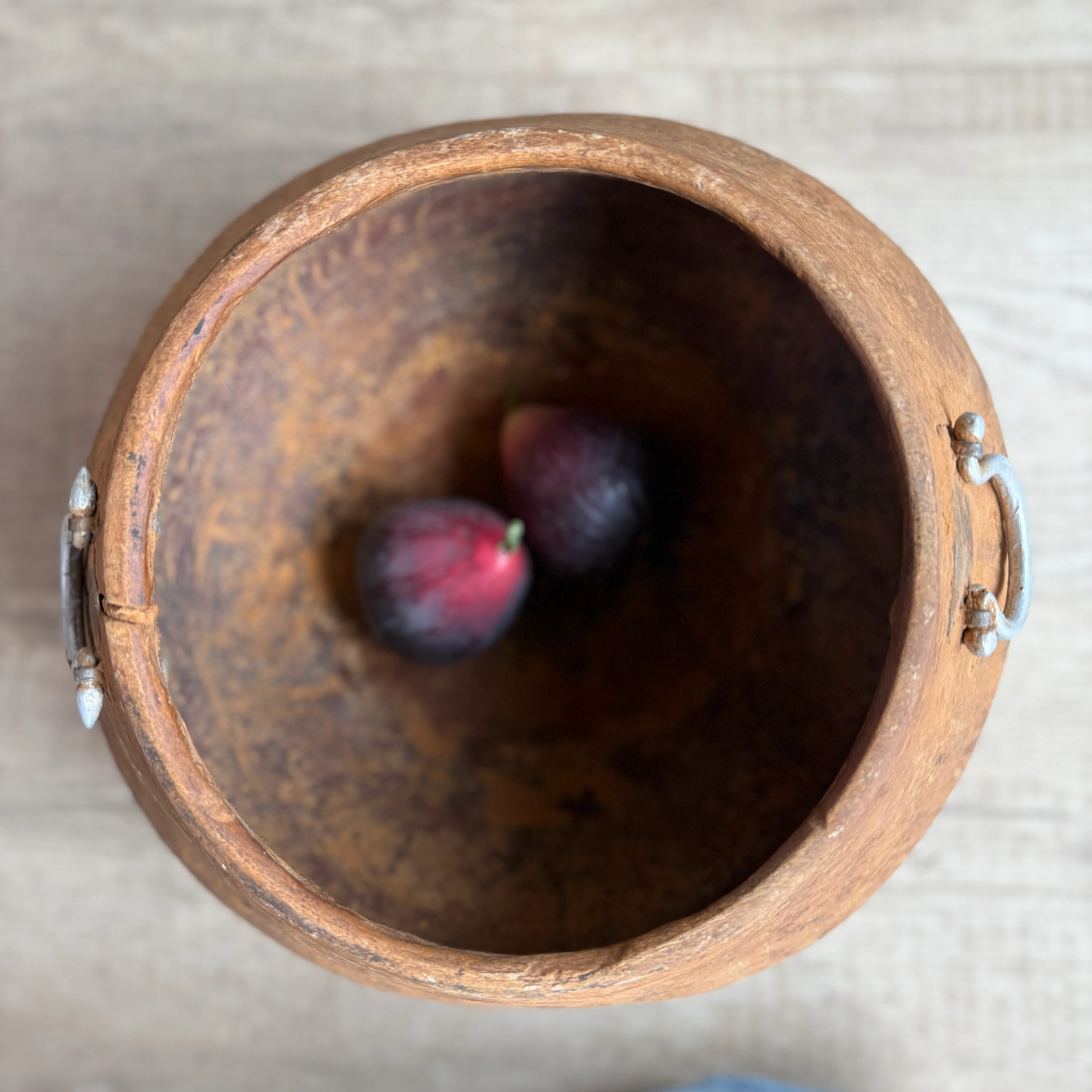 Antique moroccan wooden bowl | Metal Handles - Image 4