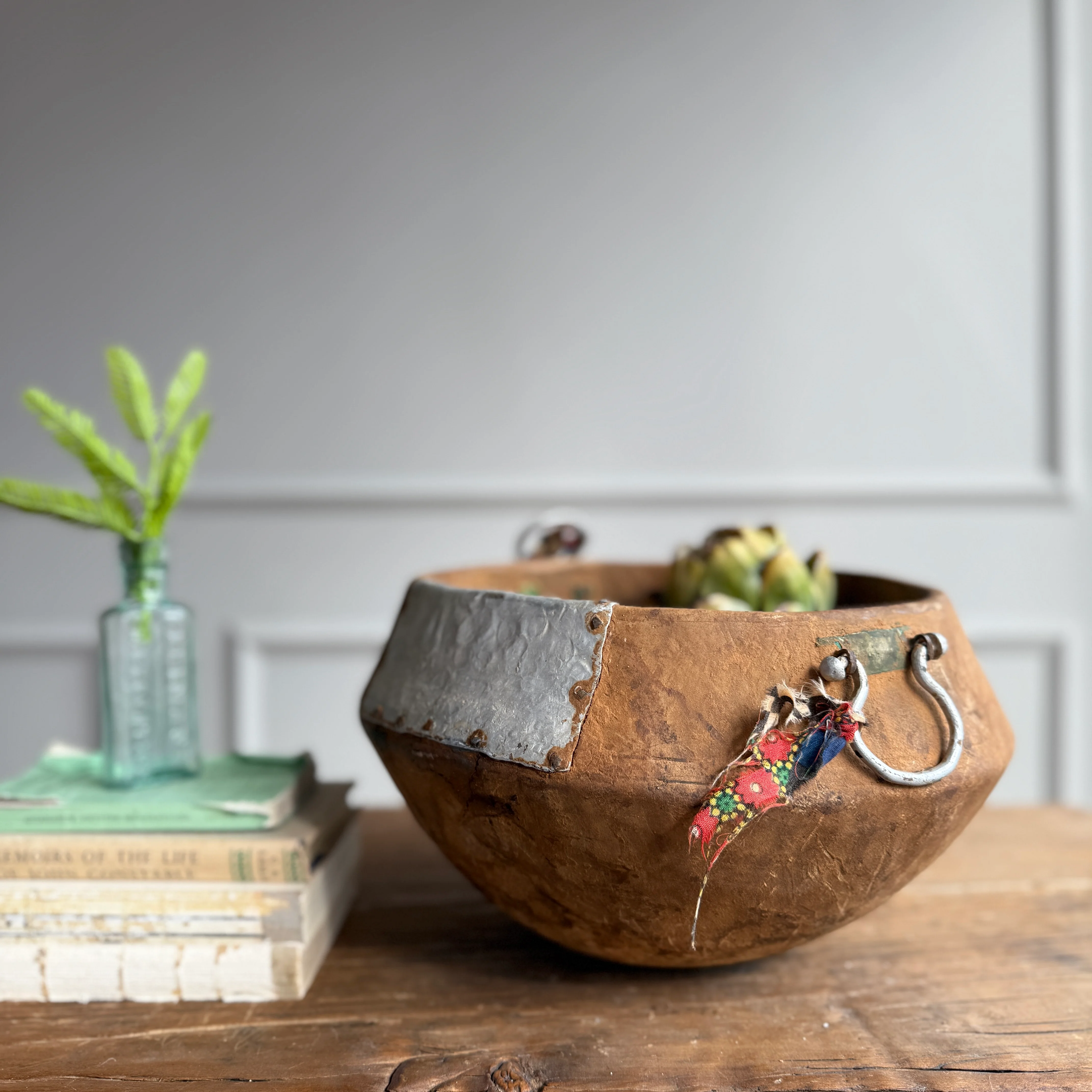 Antique moroccan wooden bowl | Metal Handles - Image 5