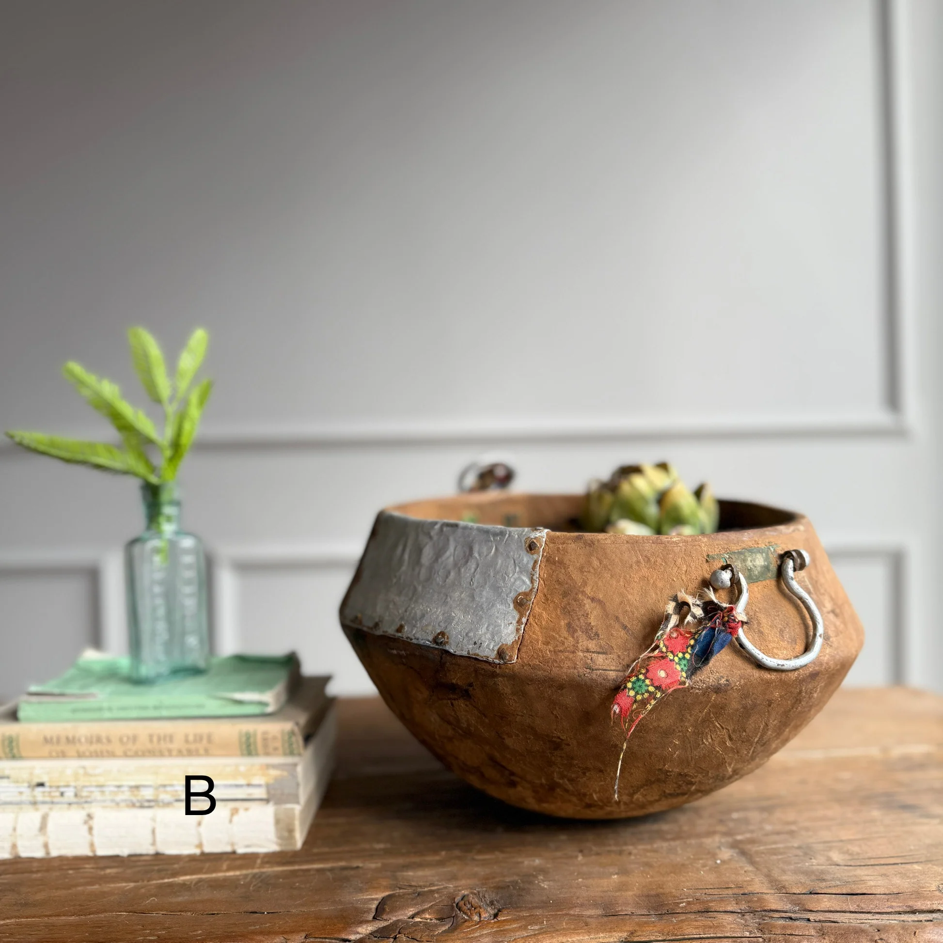 Antique moroccan wooden bowl | Metal Handles - Image 6