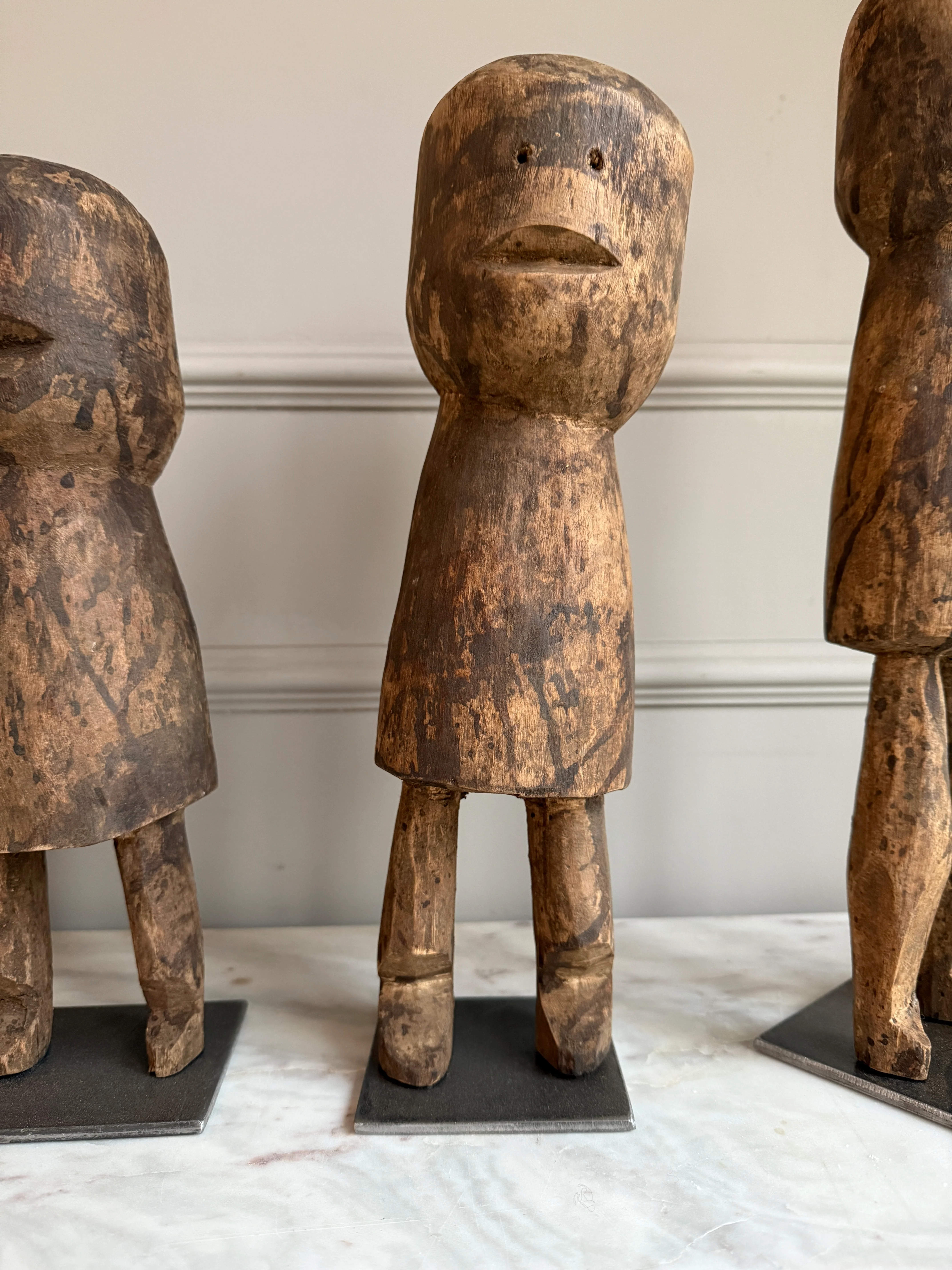 Antique primitive African figure on stand | Moba - Image 3