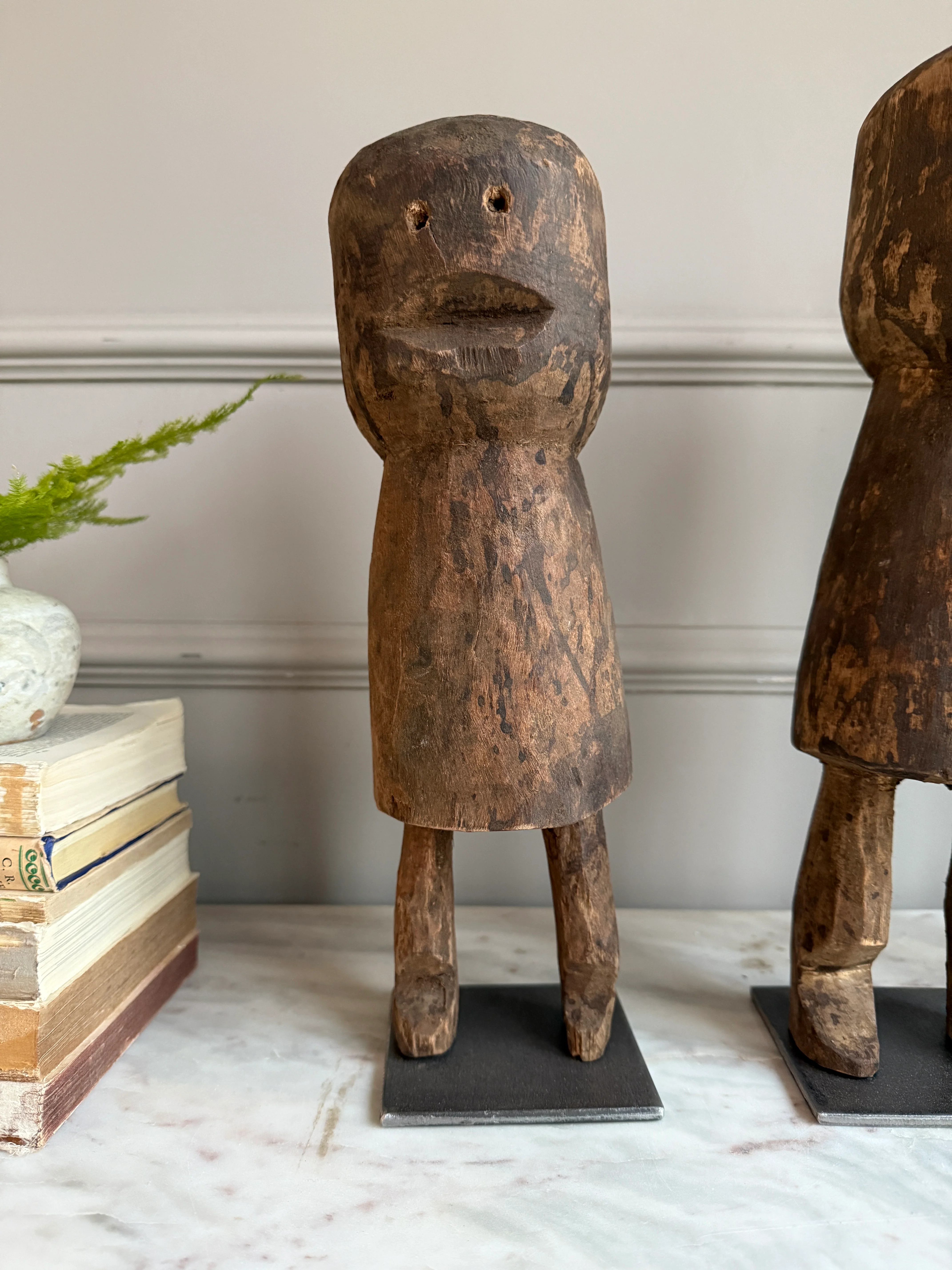 Antique primitive African figure on stand | Moba - Image 4