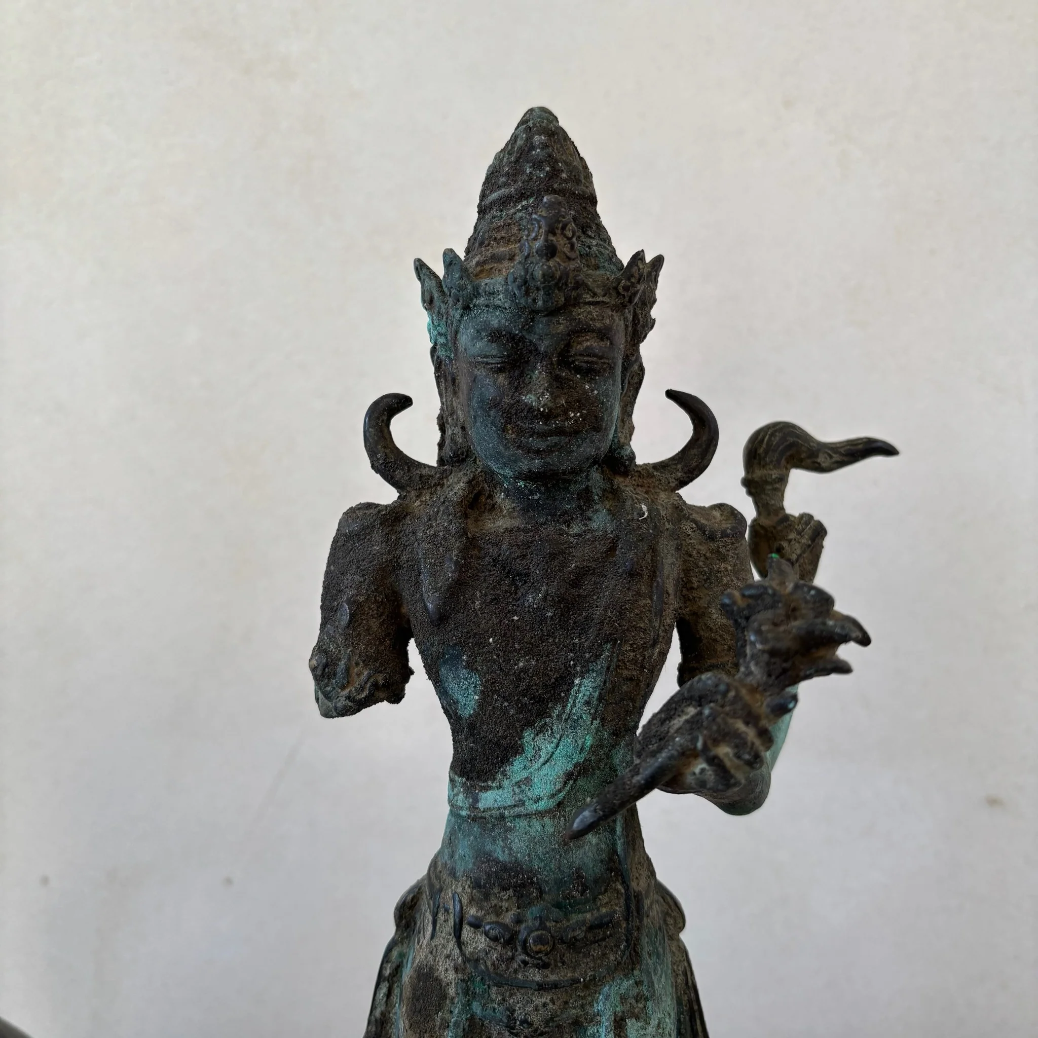 Antique primitive bronze statue | Siwa - Image 3