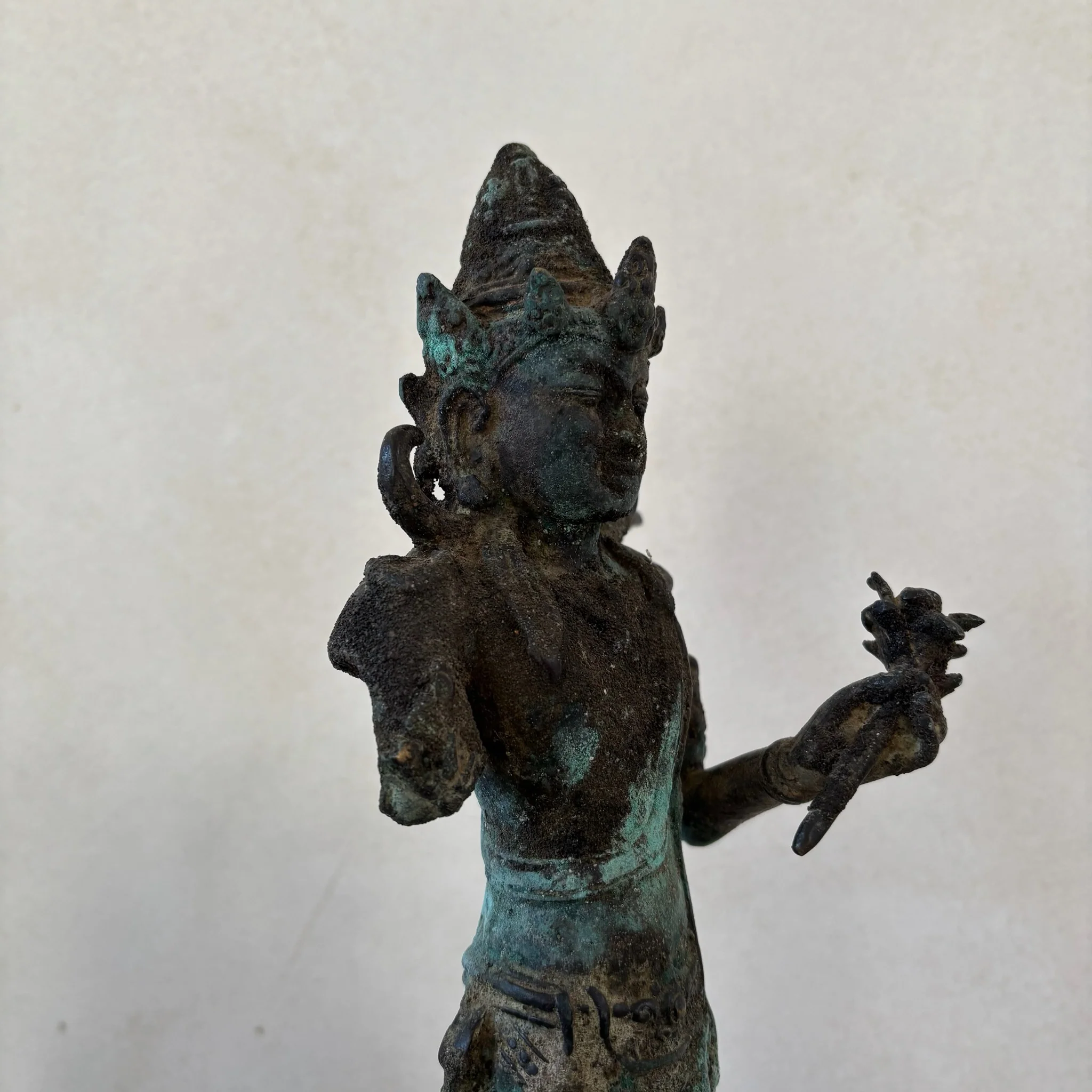 Antique primitive bronze statue | Siwa - Image 6
