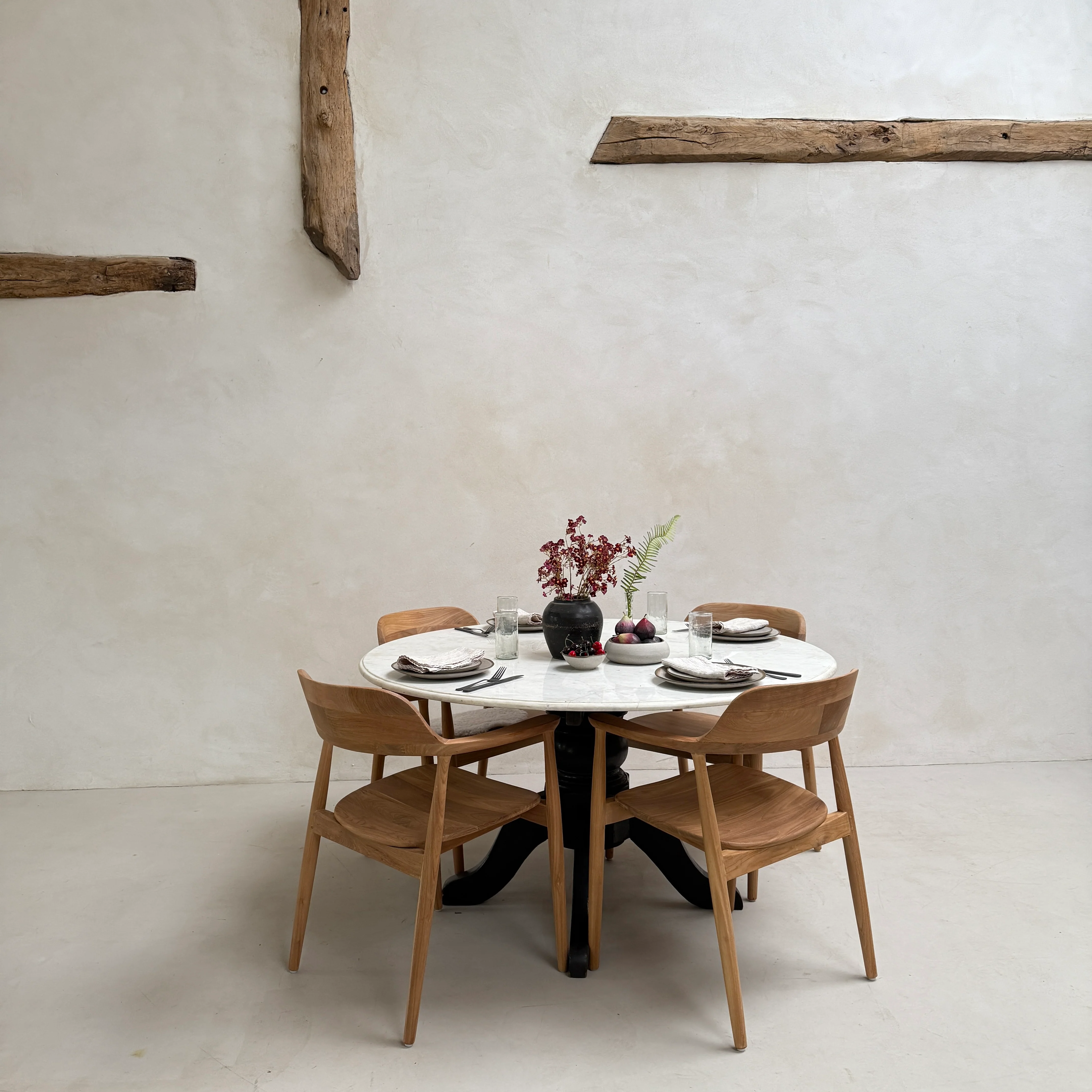 Antique round white Cararra marble table | 136cm - Image 3