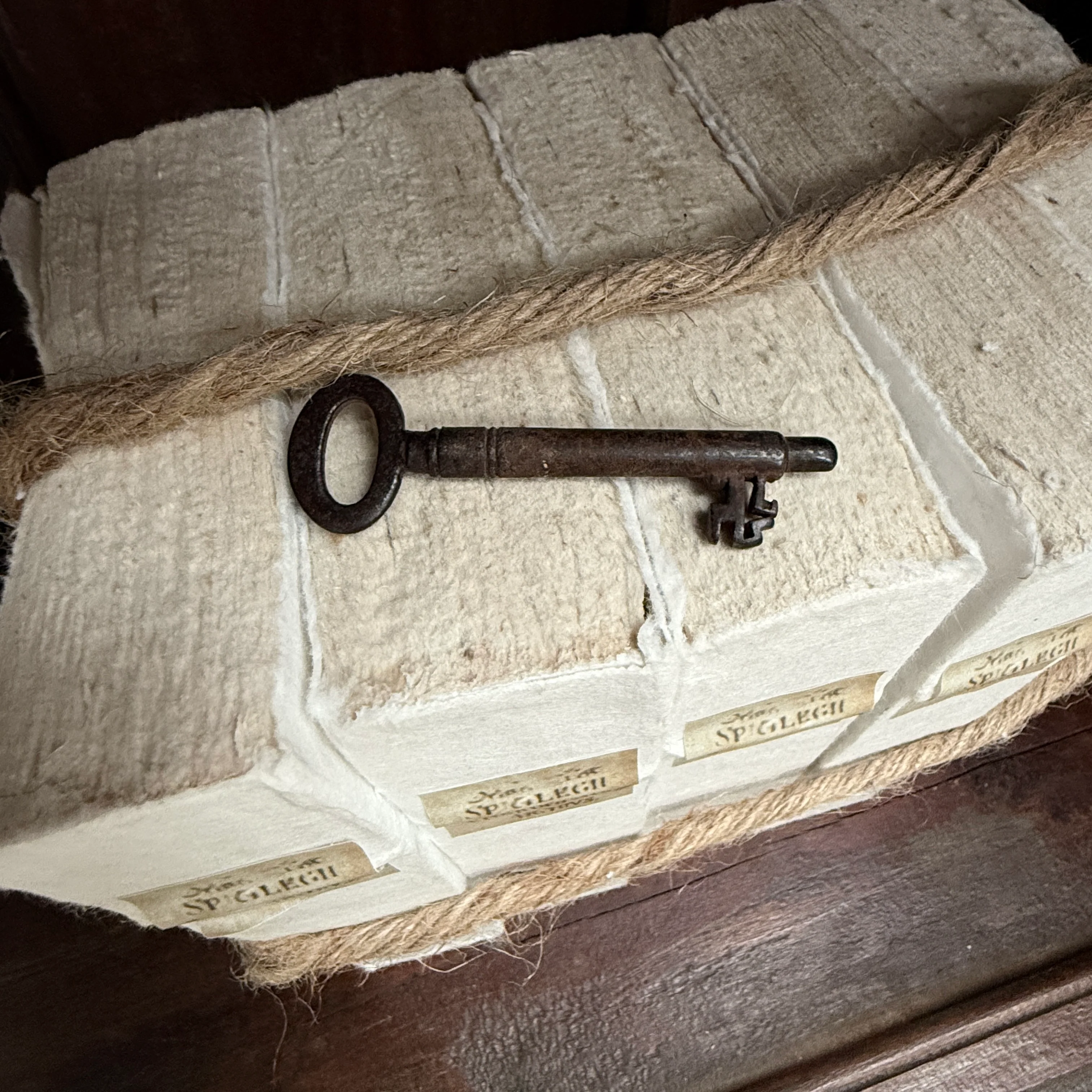 Antique Small Cupboard Clara - Image 11