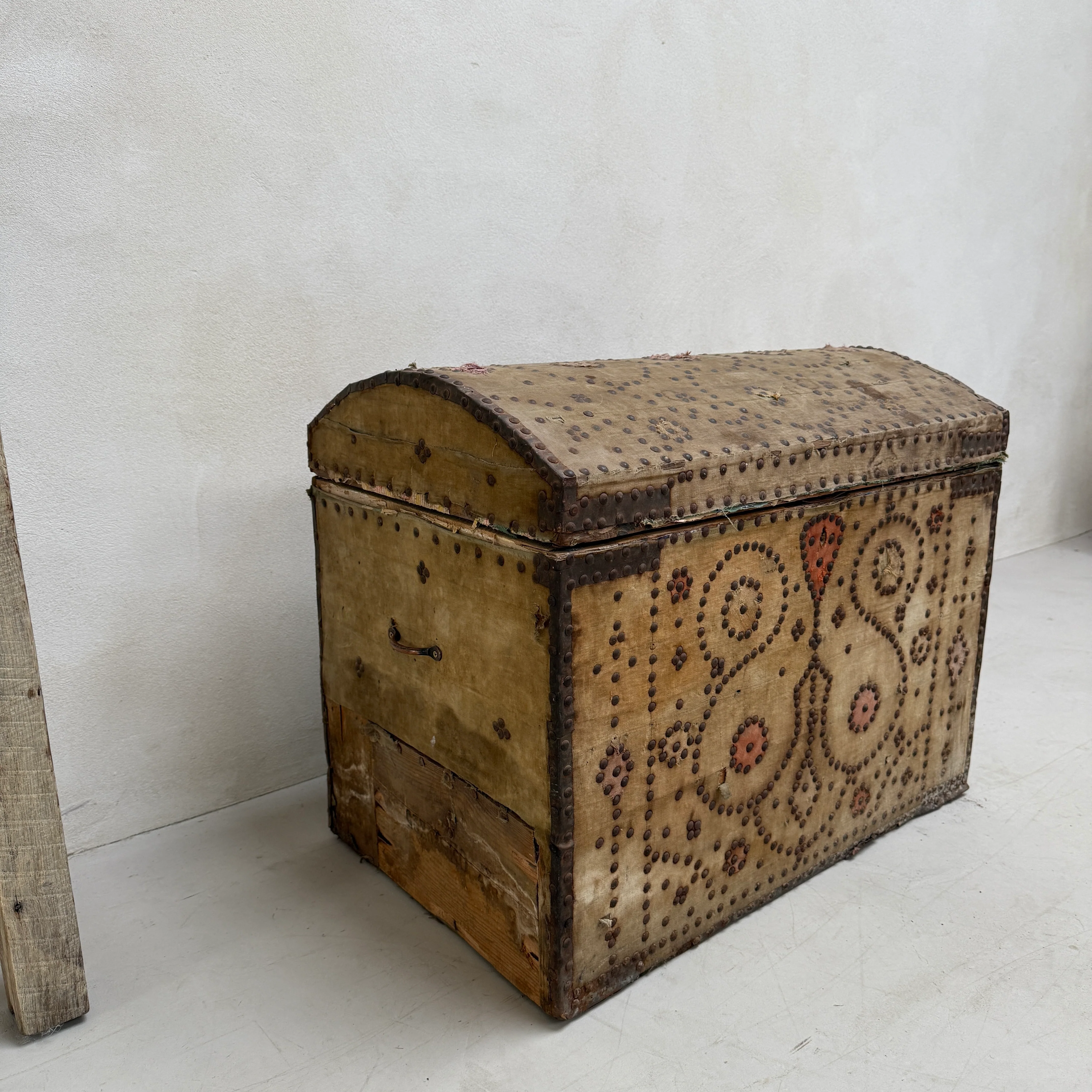 Antique Studded Trunk | Malik - Image 2