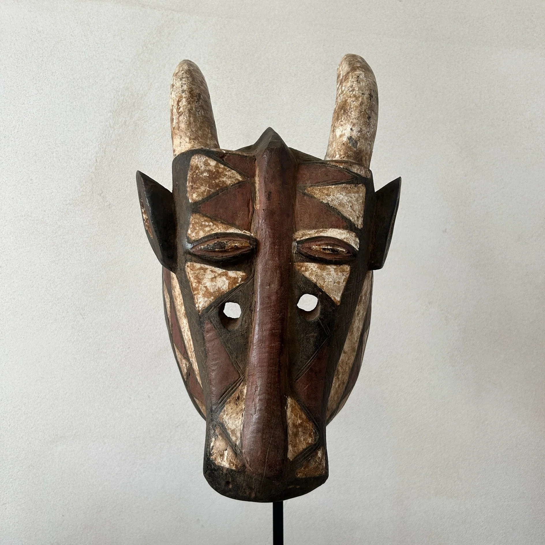 Antique West African tribal masks - Image 3