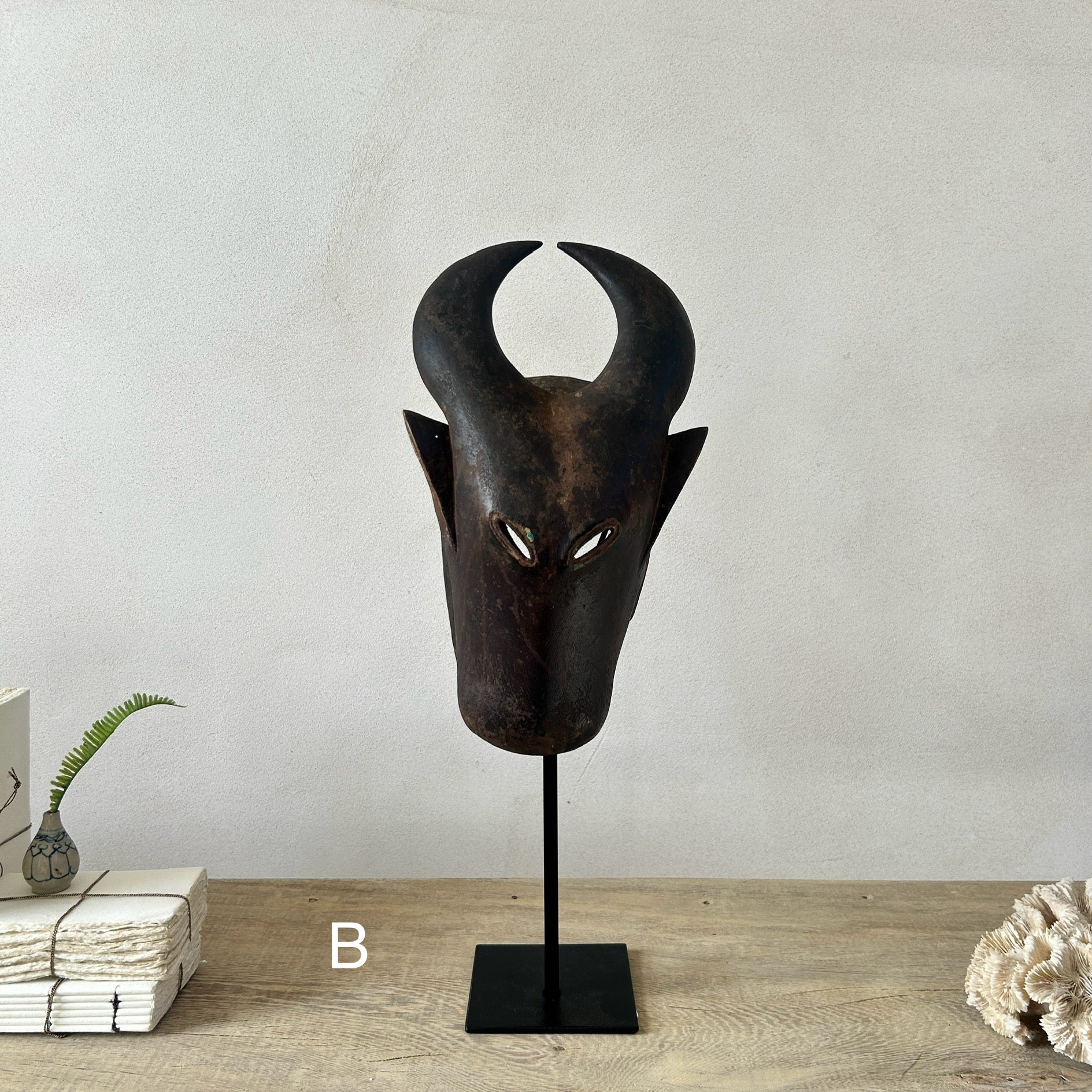 Antique West African tribal masks - Image 4
