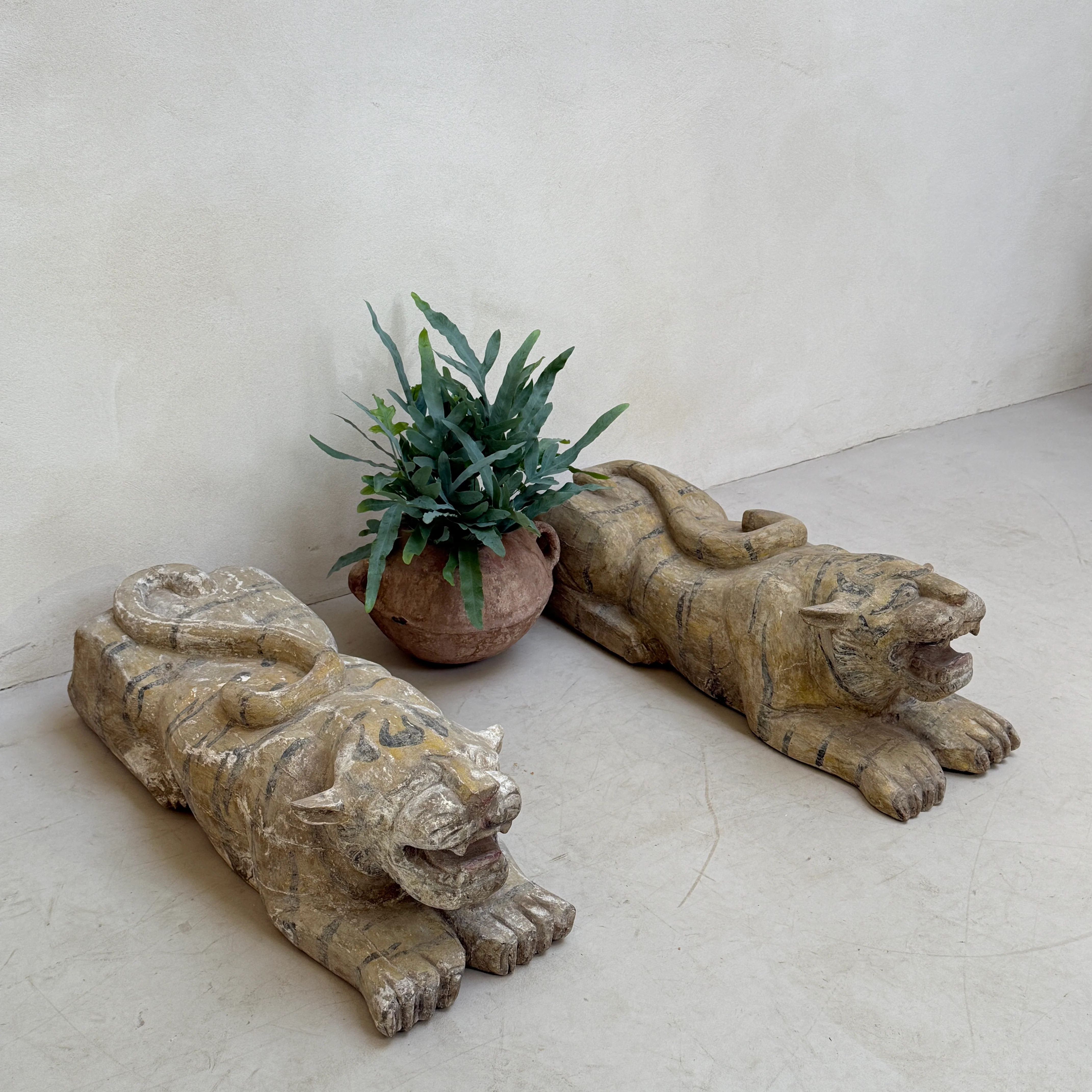 Antique carved wooden Tiger - Image 2