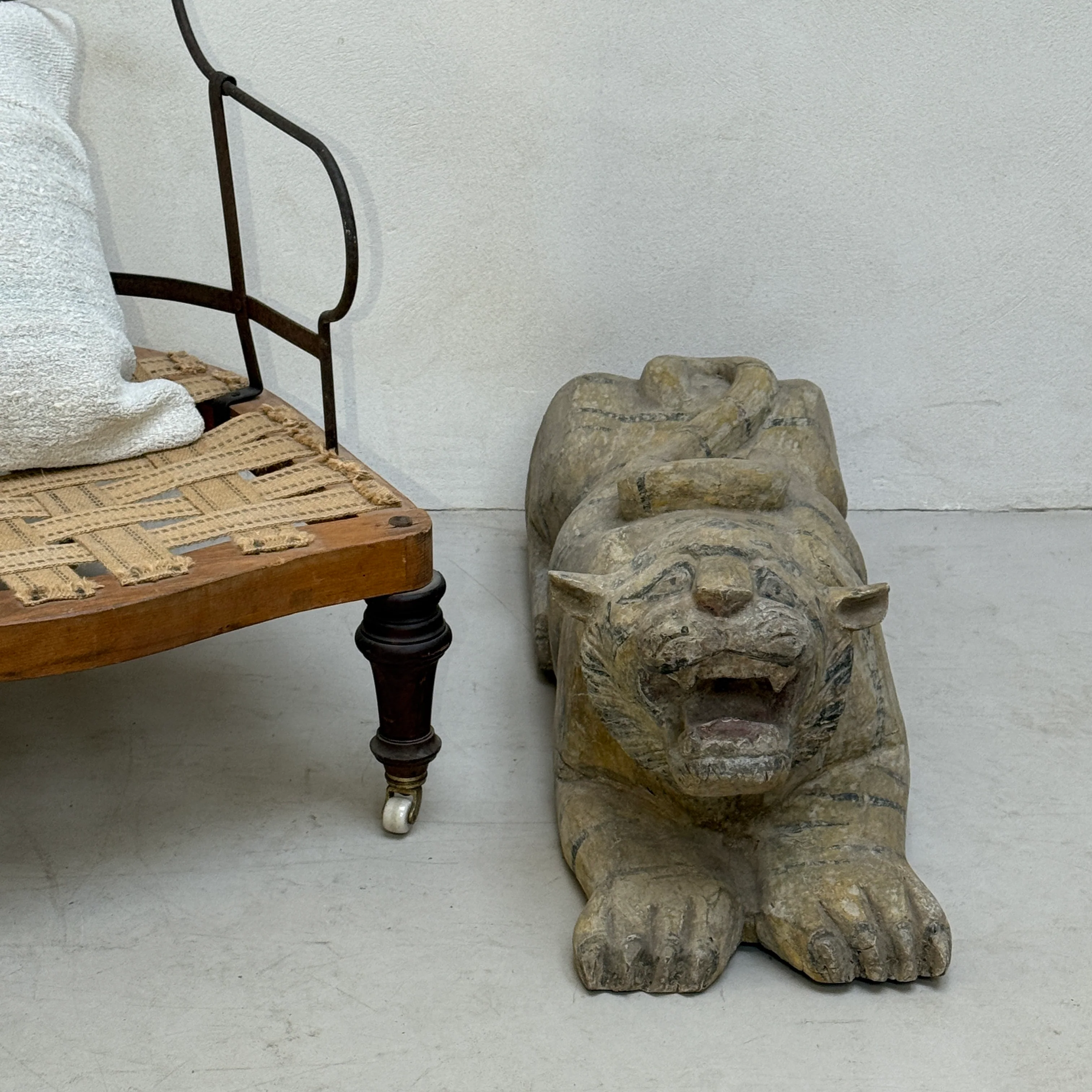 Antique carved wooden Tiger - Image 5