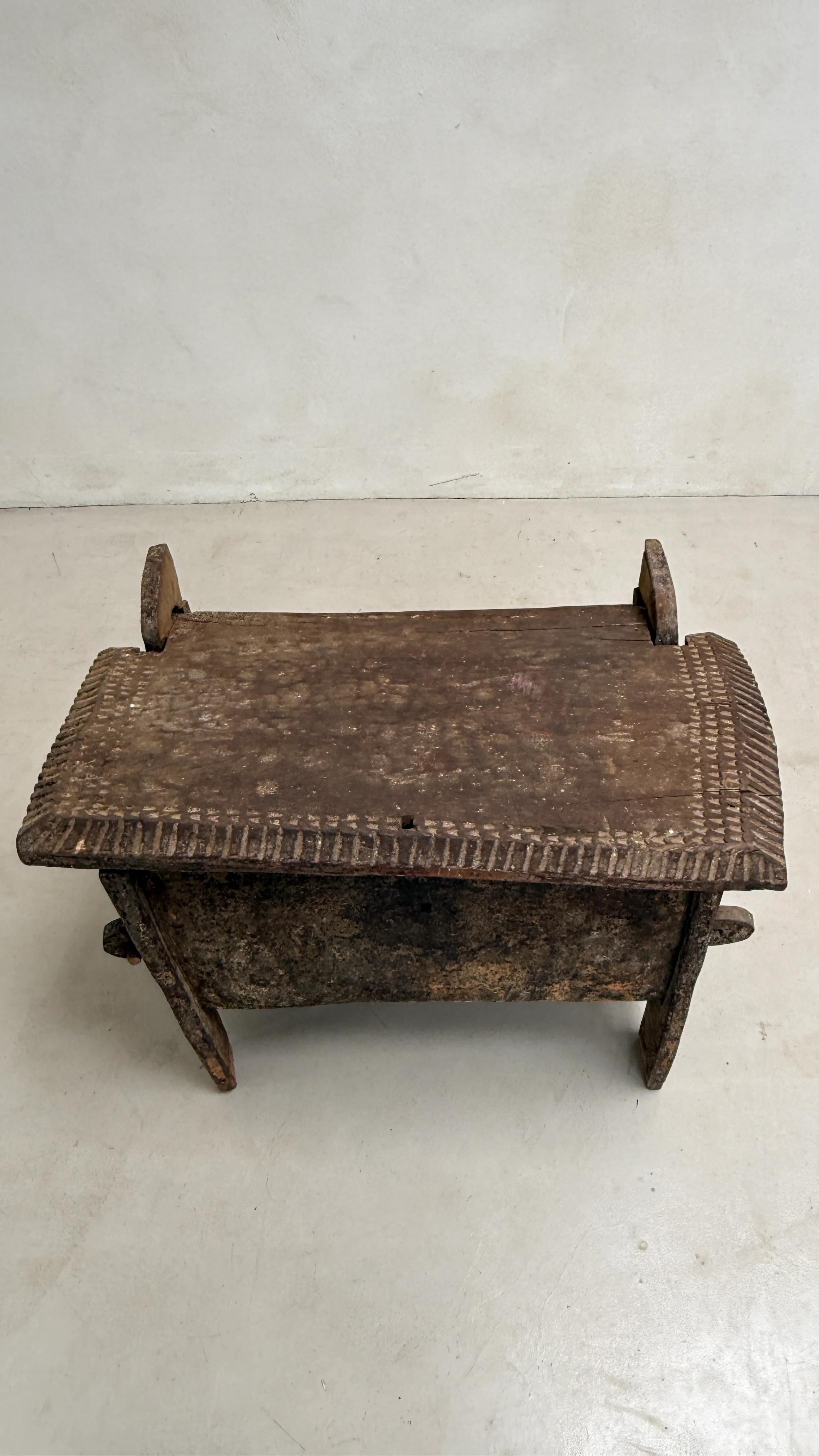 Antique wooden coffer storage box | Sandoor - Image 4