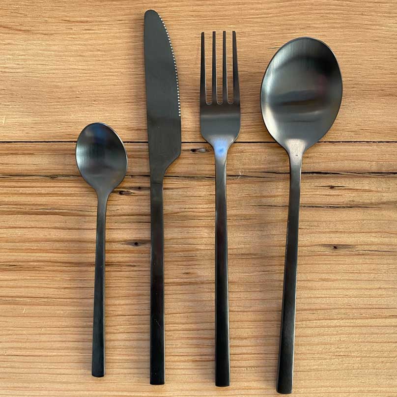 Black metal cutlery set | 16 pieces - Image 7