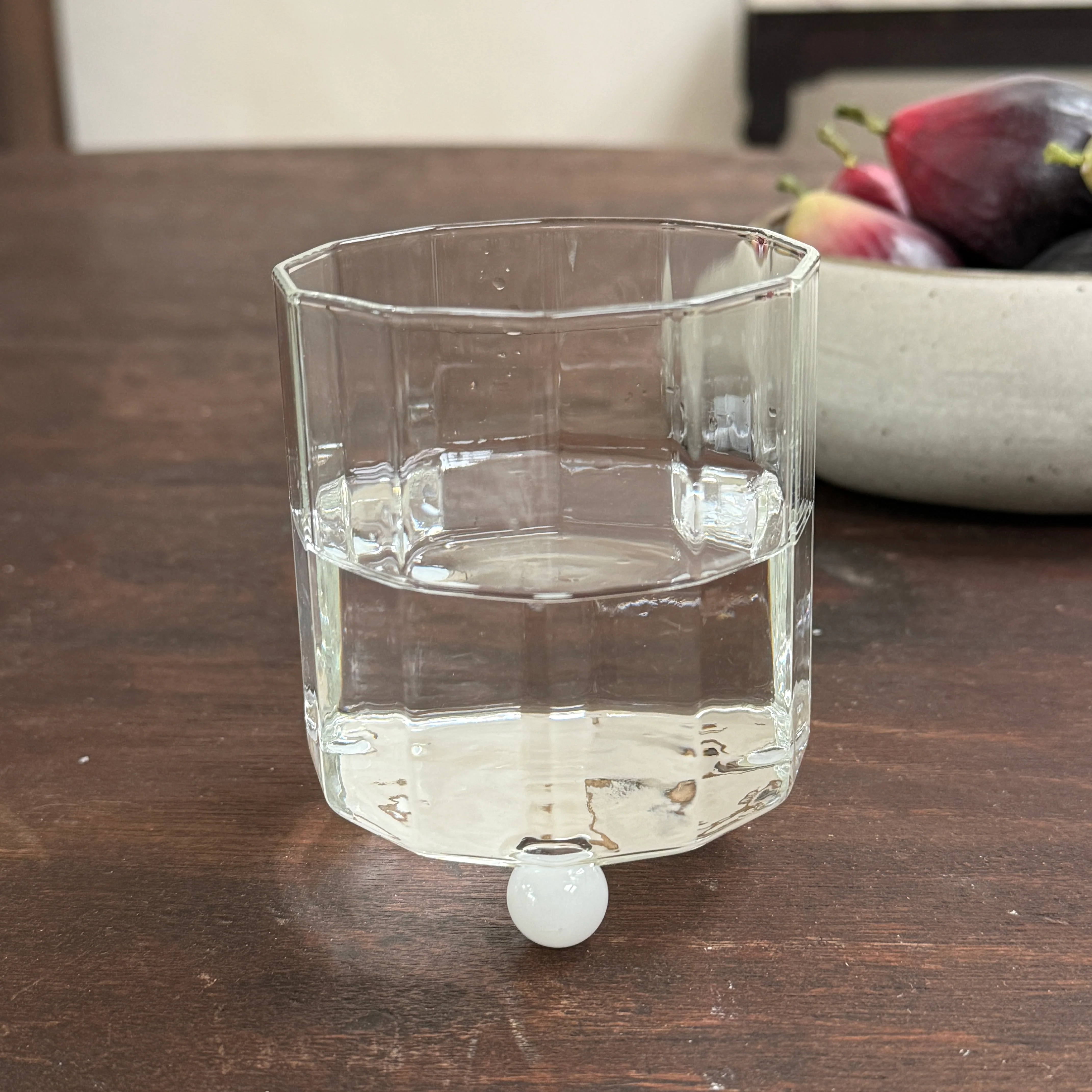 Clear decagon drinking glass | ball feet - Image 5