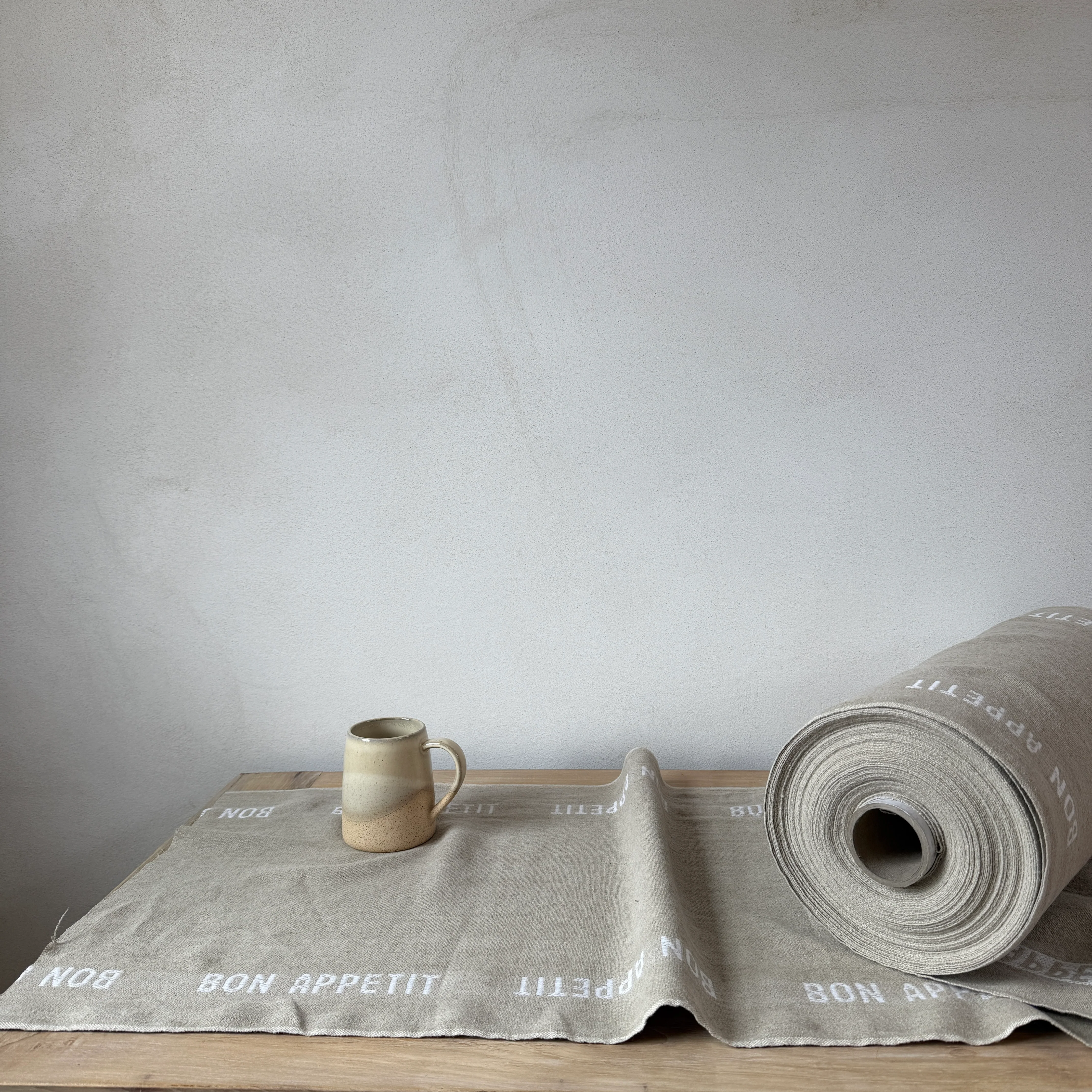 Bon Appetit Table Runner Natural & White