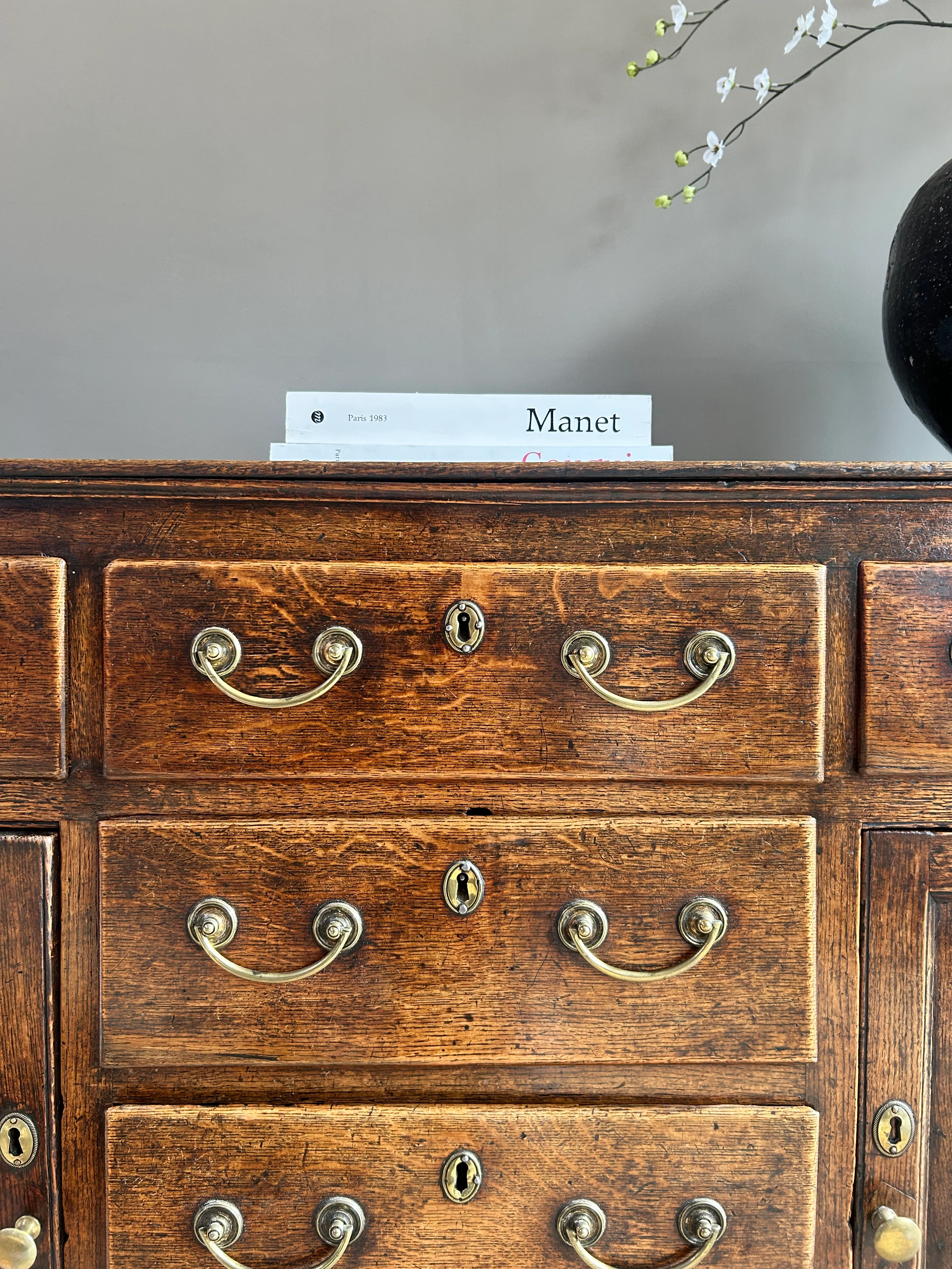English Antique oak sideboard | Worsley - Image 4