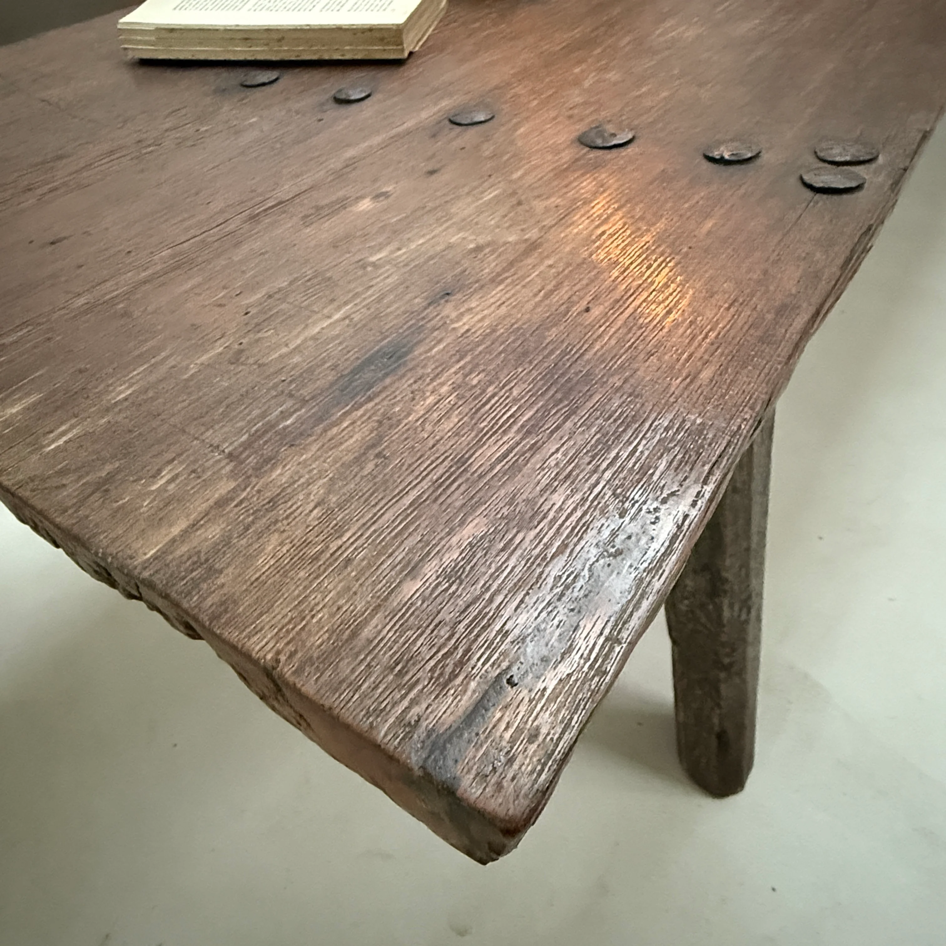 Extra large dark antique door coffee table Orlando - Image 4