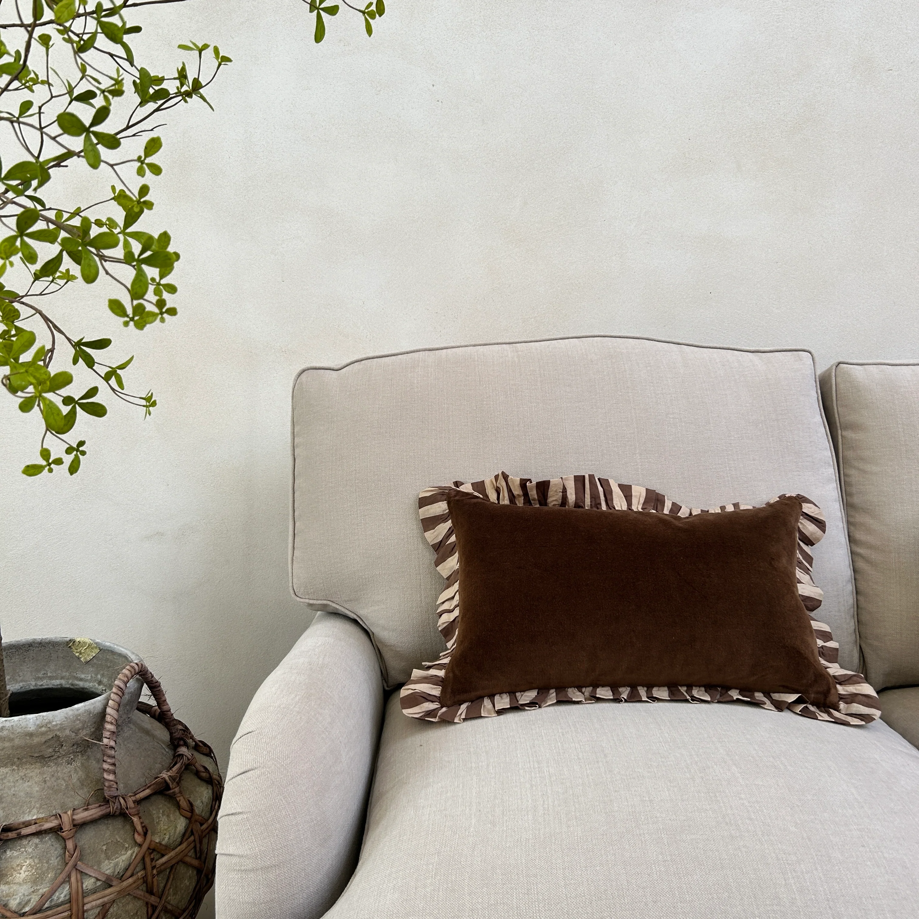 Frilled velvet cushion | Brown - Image 3