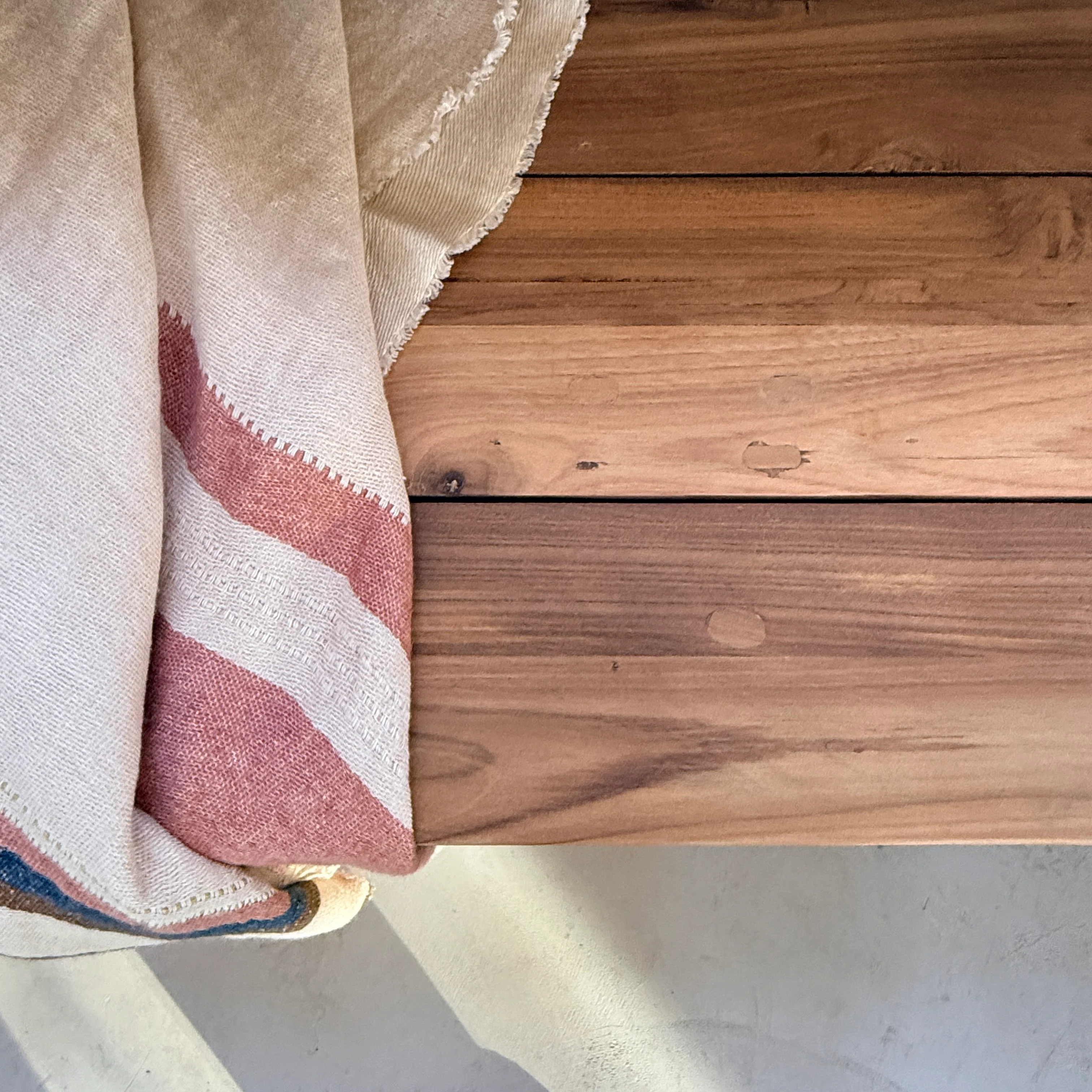 Garden Dining Table 240cm | Bruton - Image 15