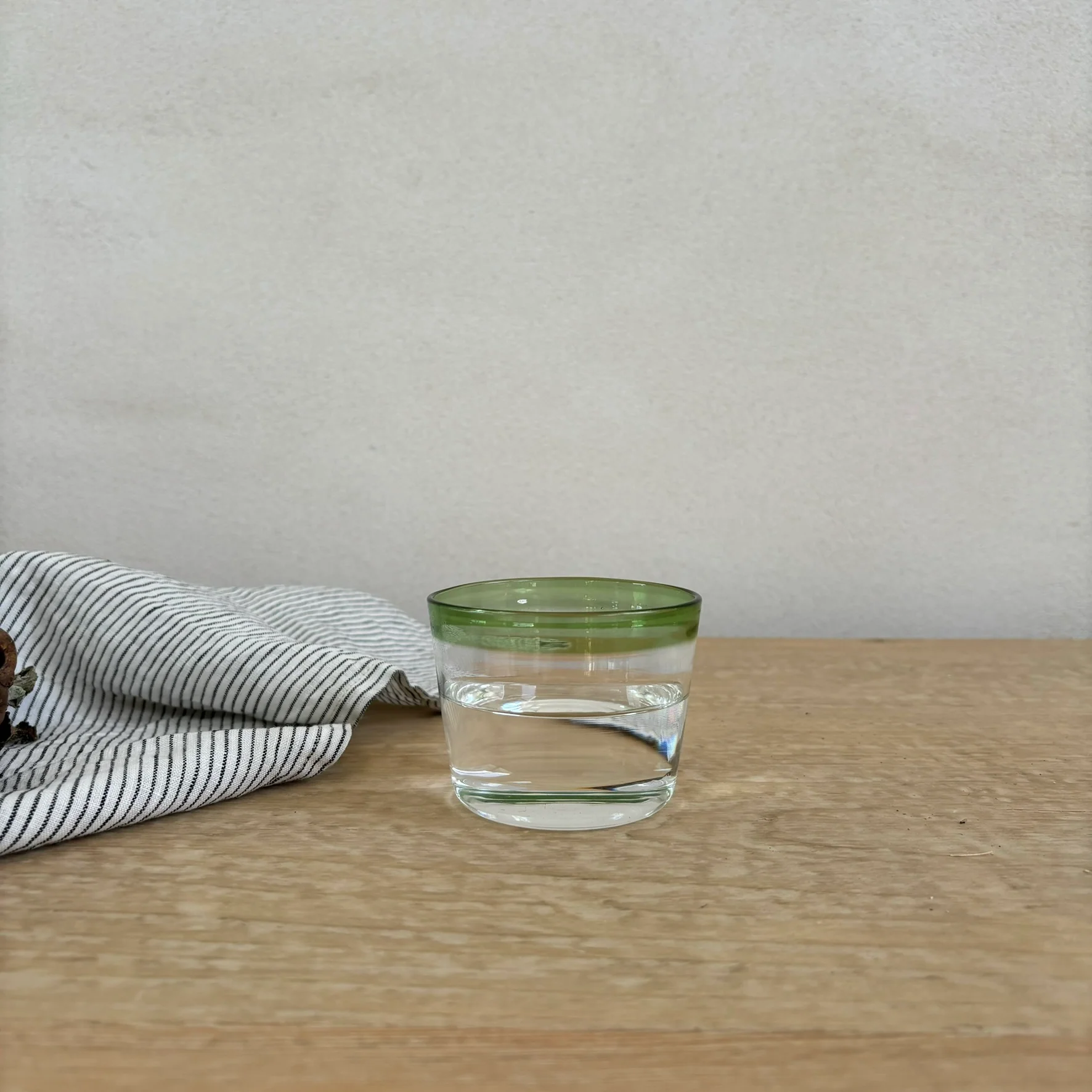 Green rim drinking glass collection - Image 7