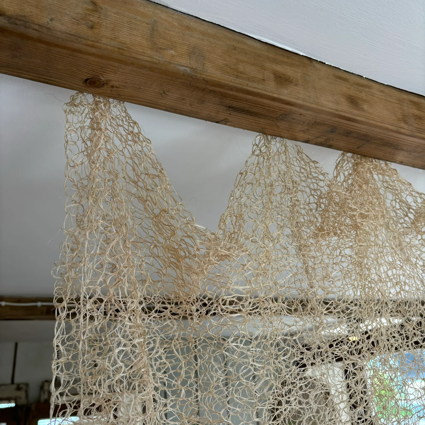 Hand knitted sisal curtain 2 x 3 metres - Image 9