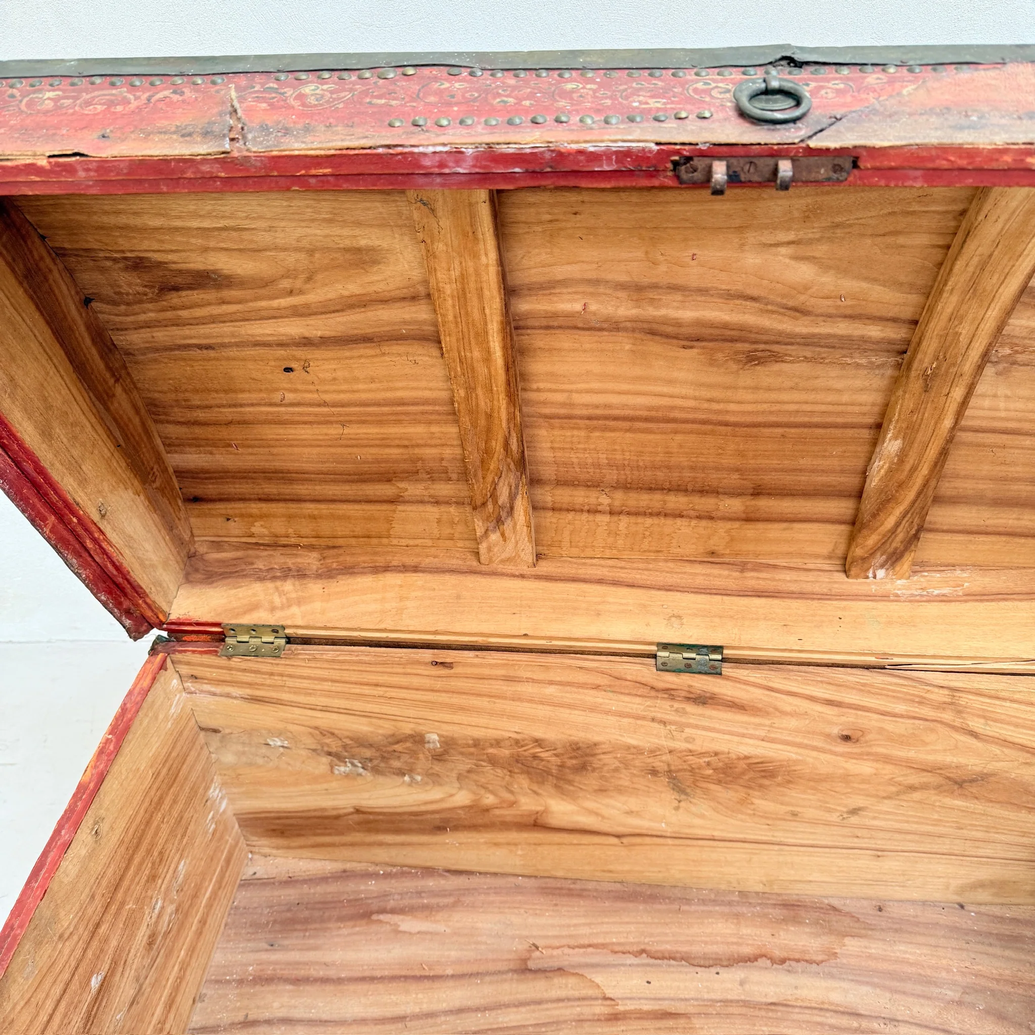 Hand-Painted Antique Wedding Chest | Neo - Image 4