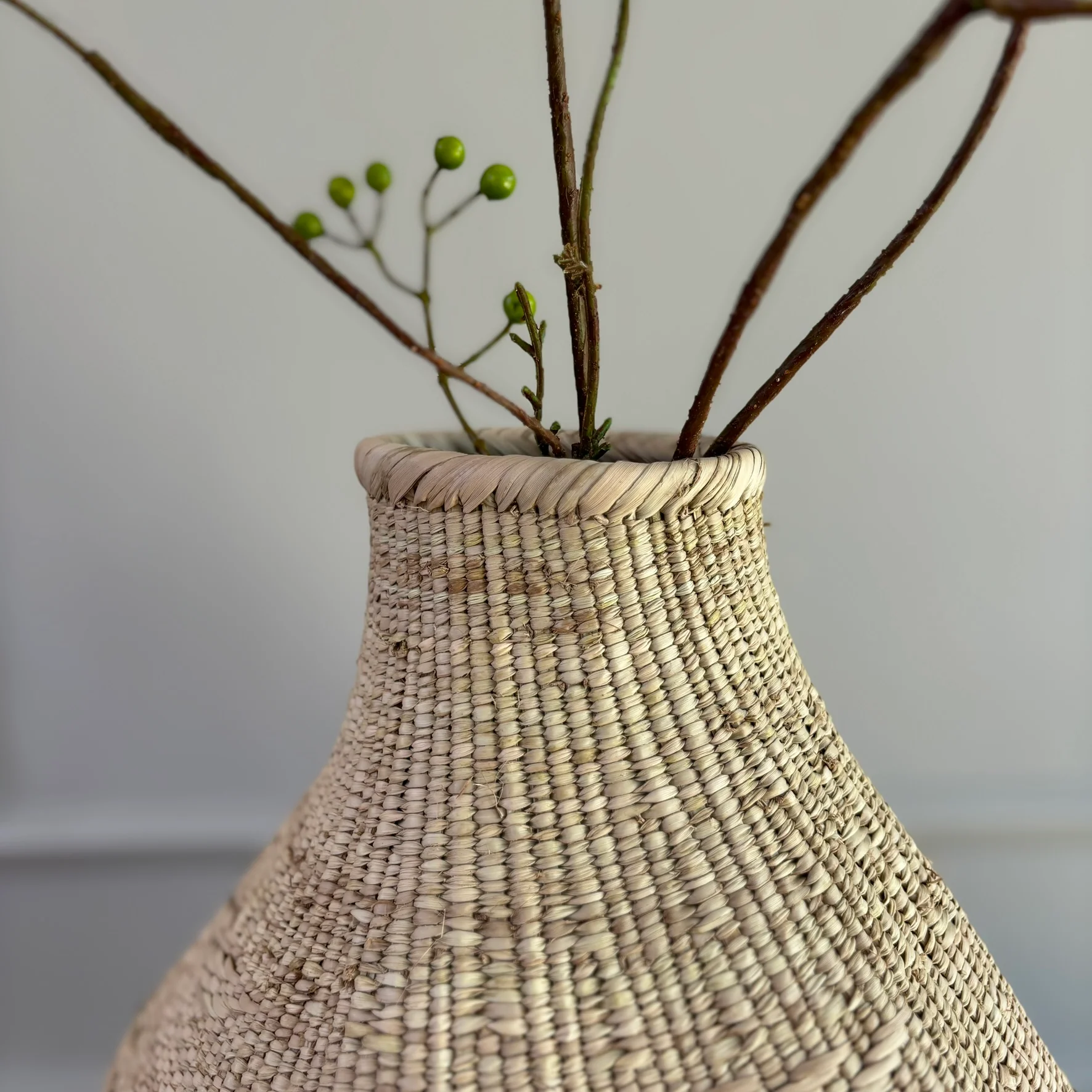 Hand woven African Batonga Basket 40cm - Image 3