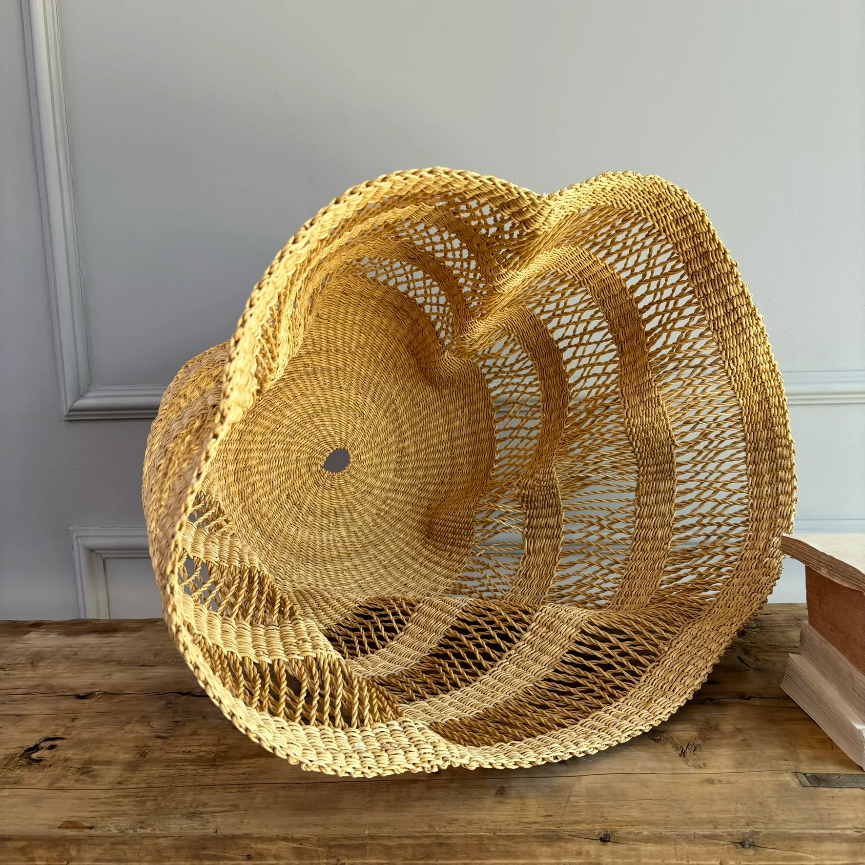 Hand woven lampshade | Womah - Image 4