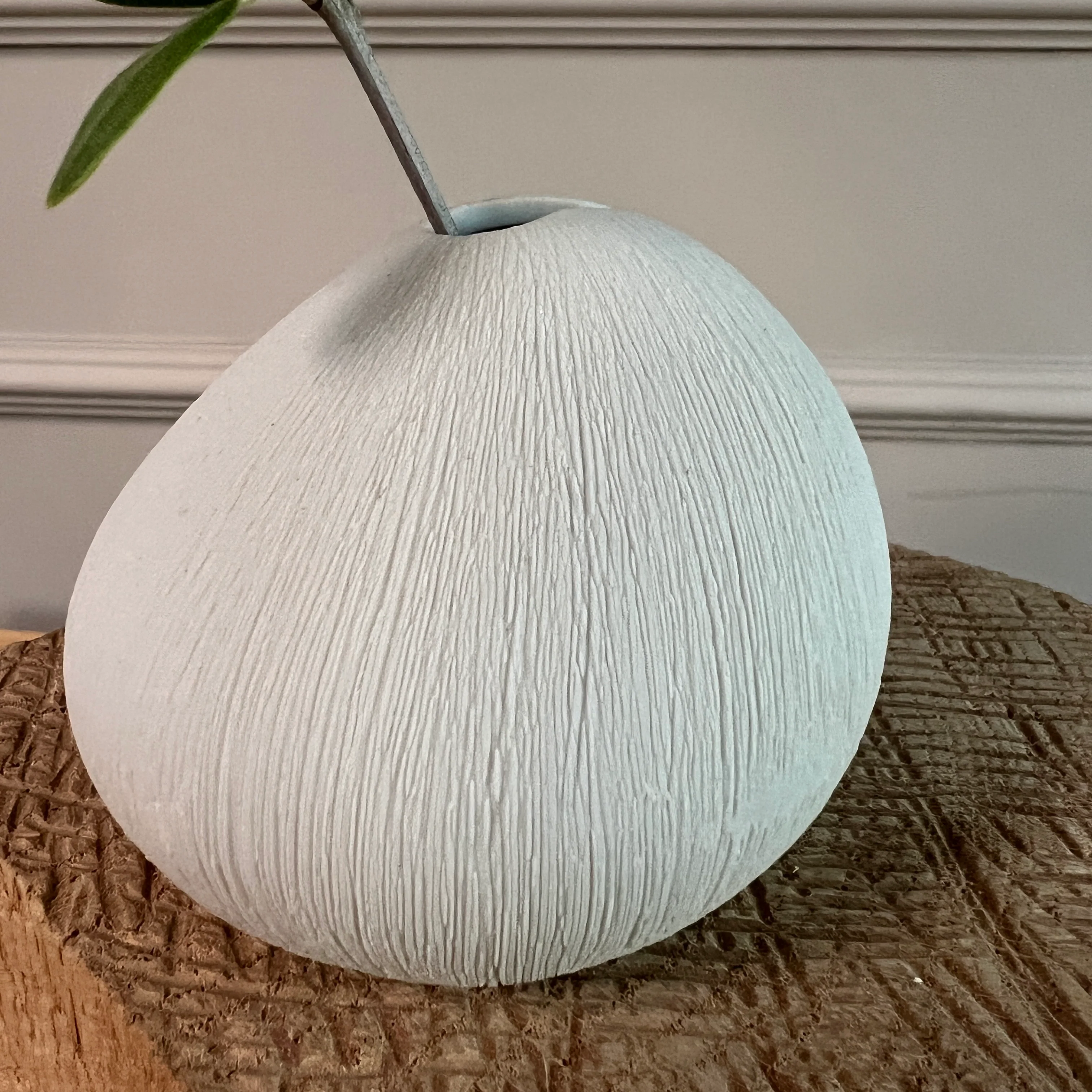 Handmade ceramic vase Asti - Image 3