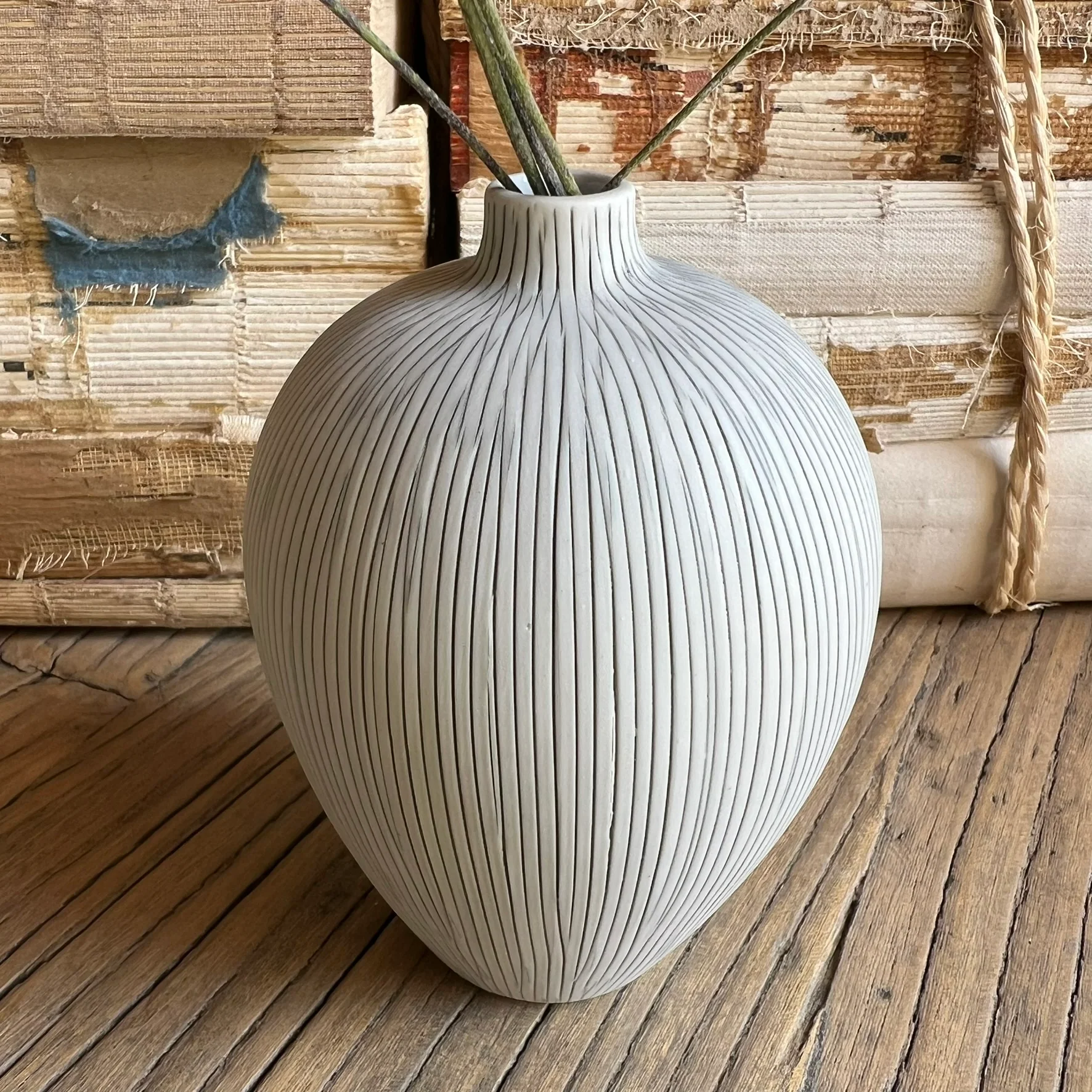 Handmade Ceramic Vase | SM6 - Image 2