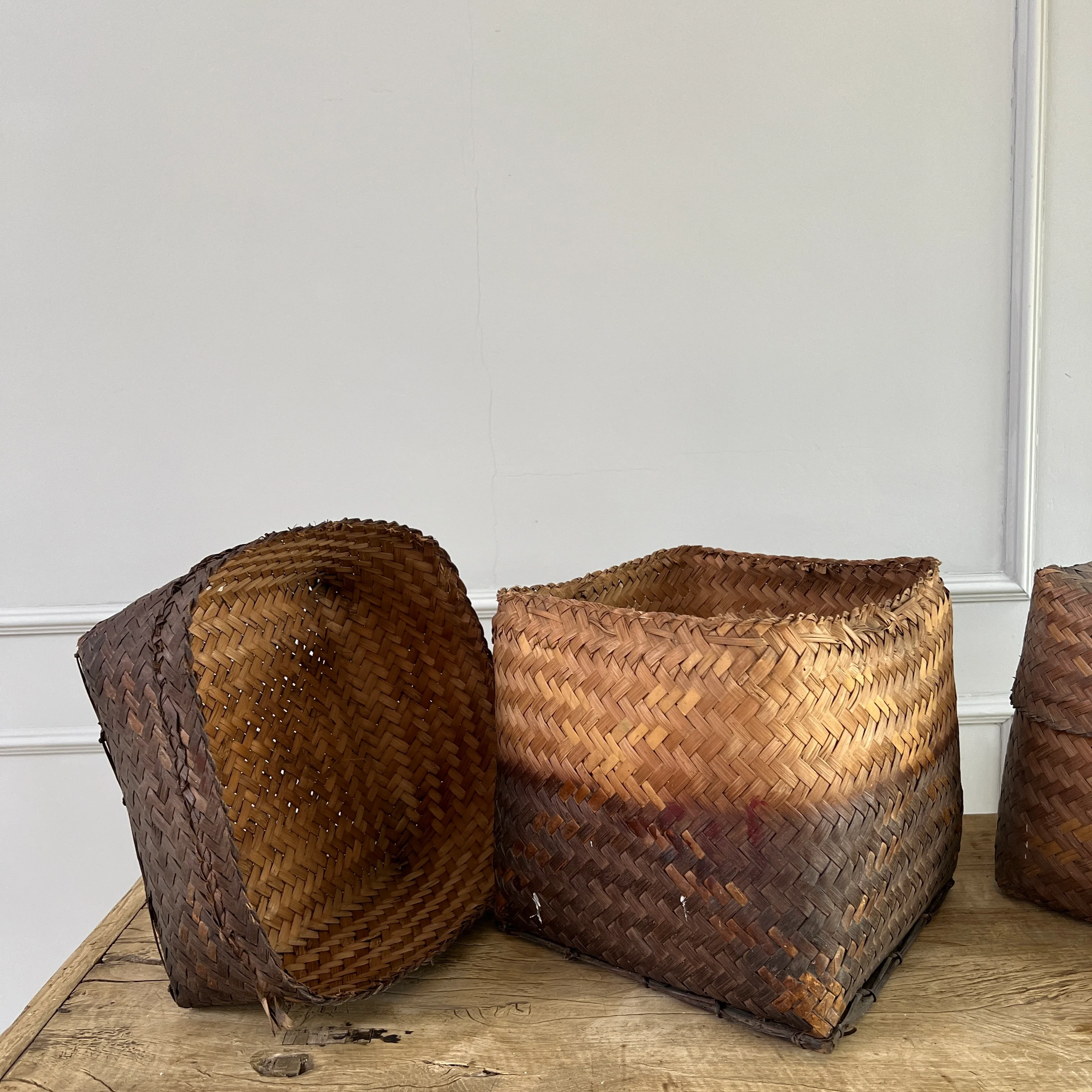 Handwoven vintage lidded storage basket | Sumatra - Image 6