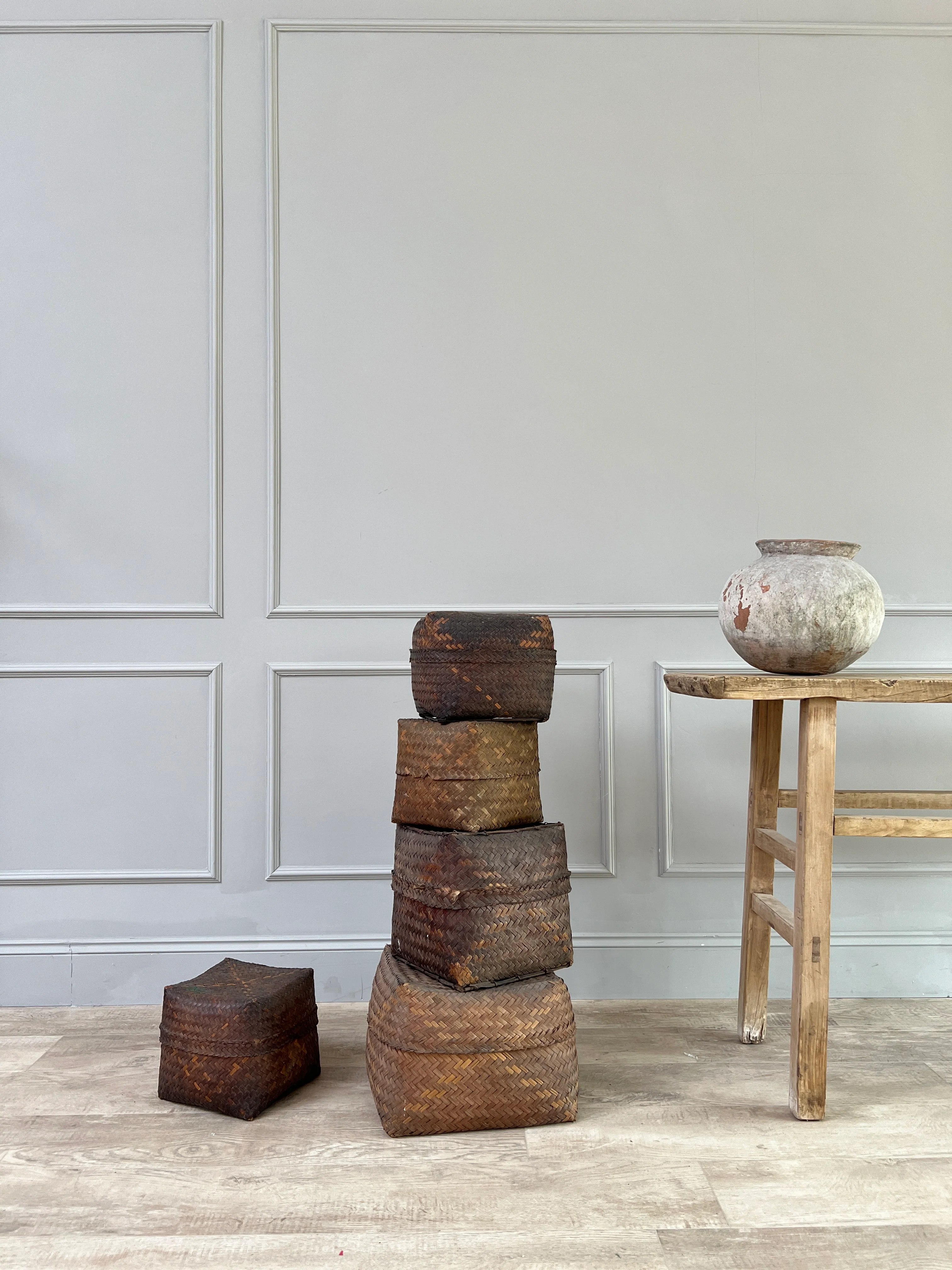 Handwoven vintage lidded storage basket | Sumatra - Image 7