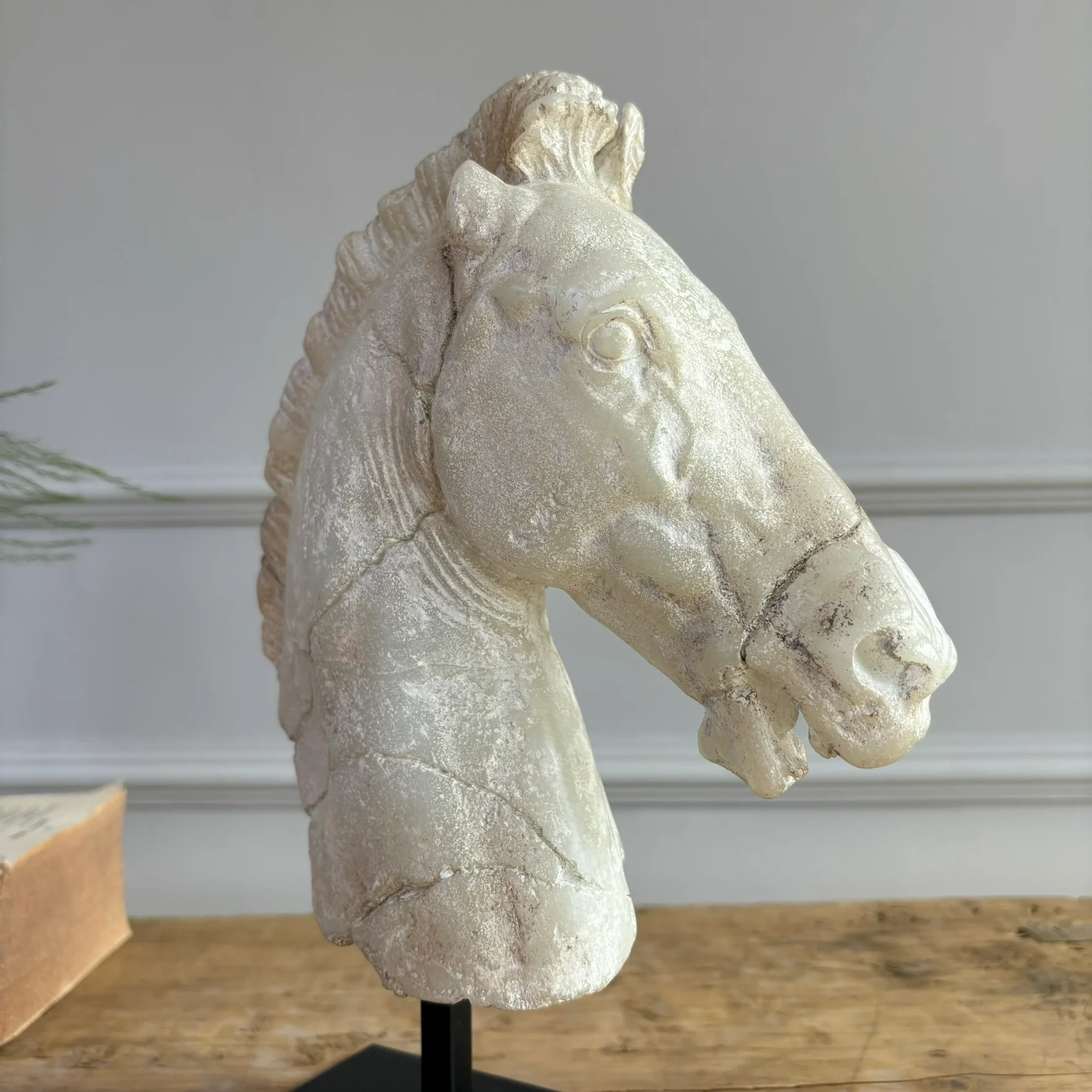 Horse head sculpture Monti - Image 4