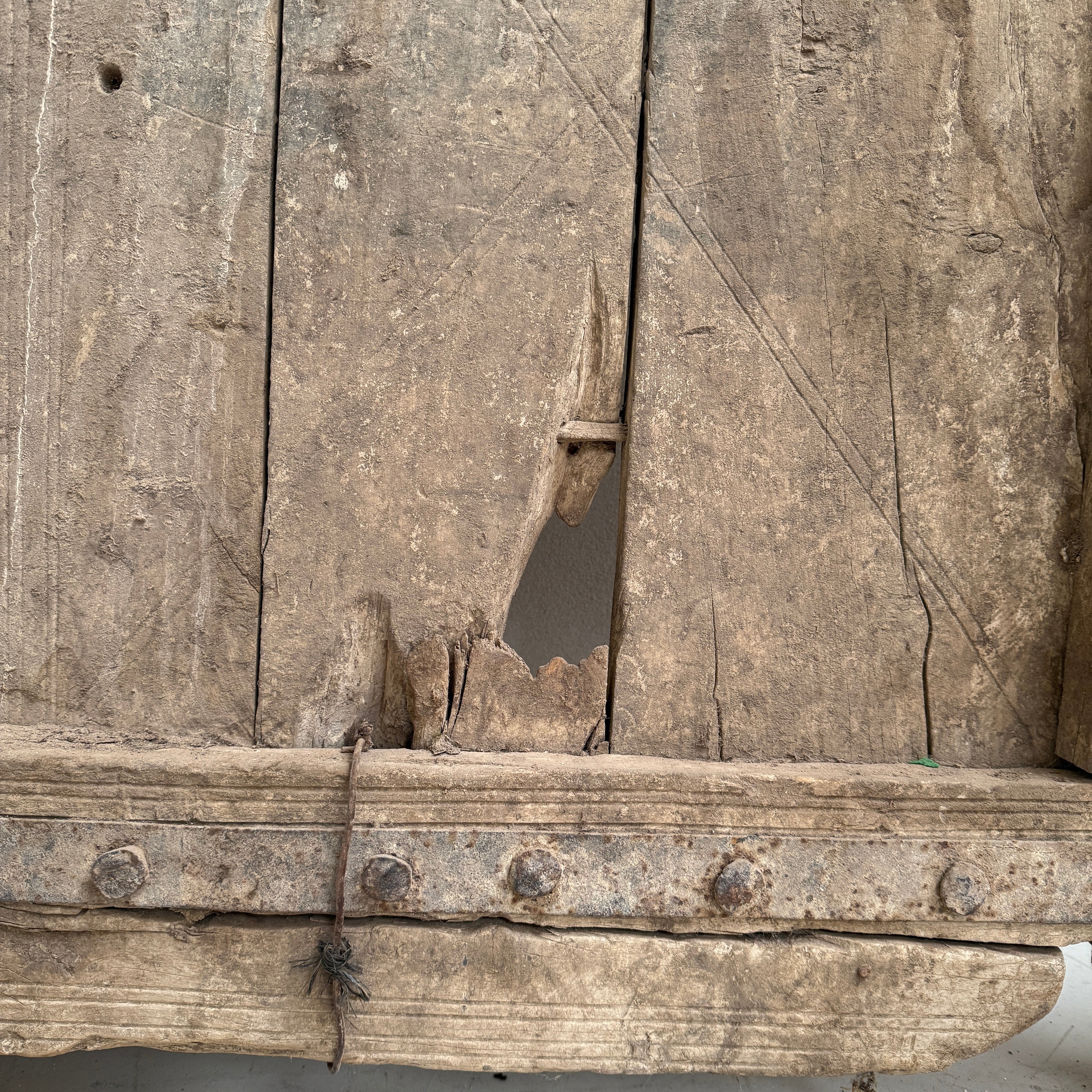 Large Antique Moroccan Door No:4 - Image 5