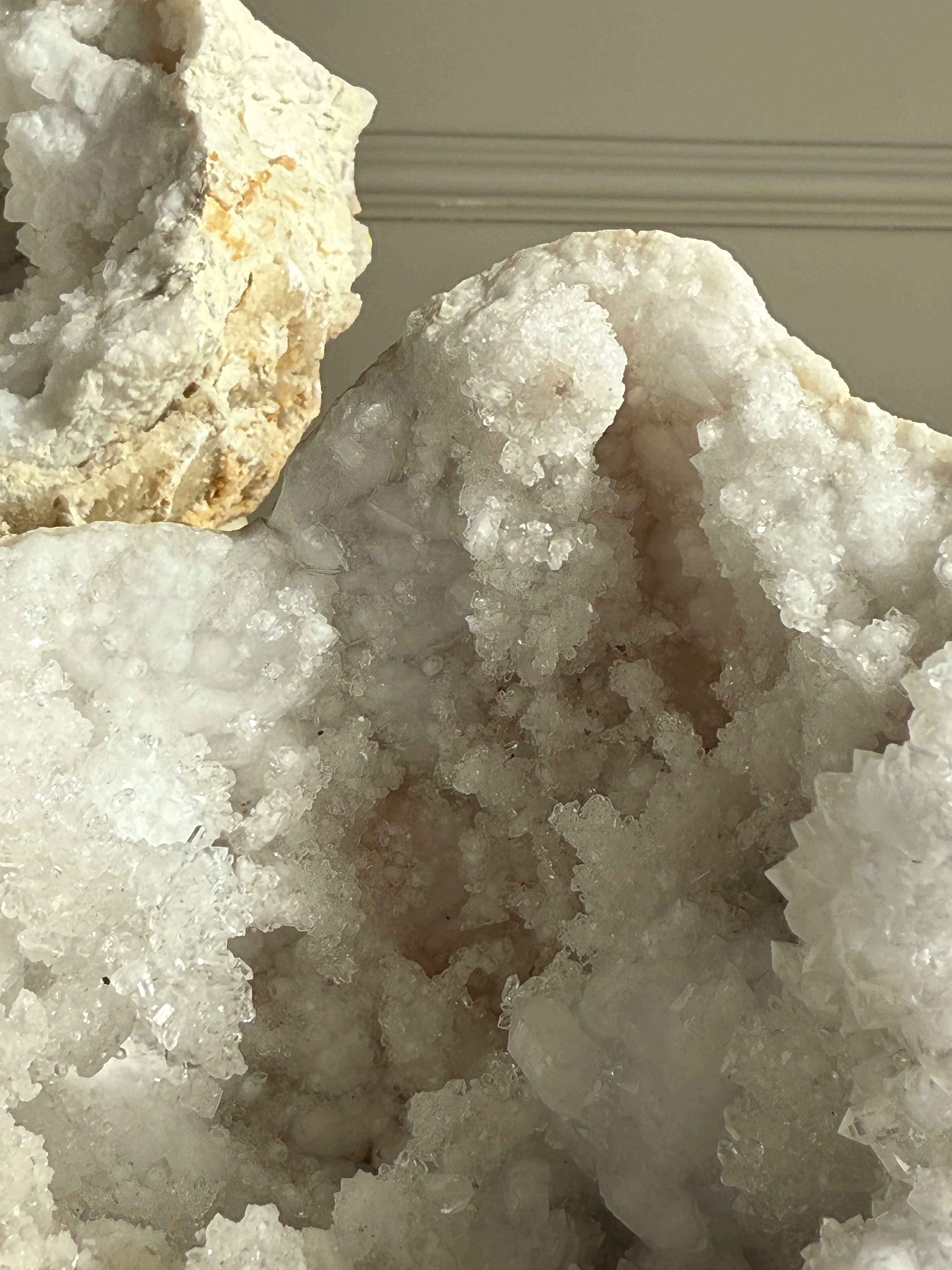 Large geode round rock with crystals - Image 6